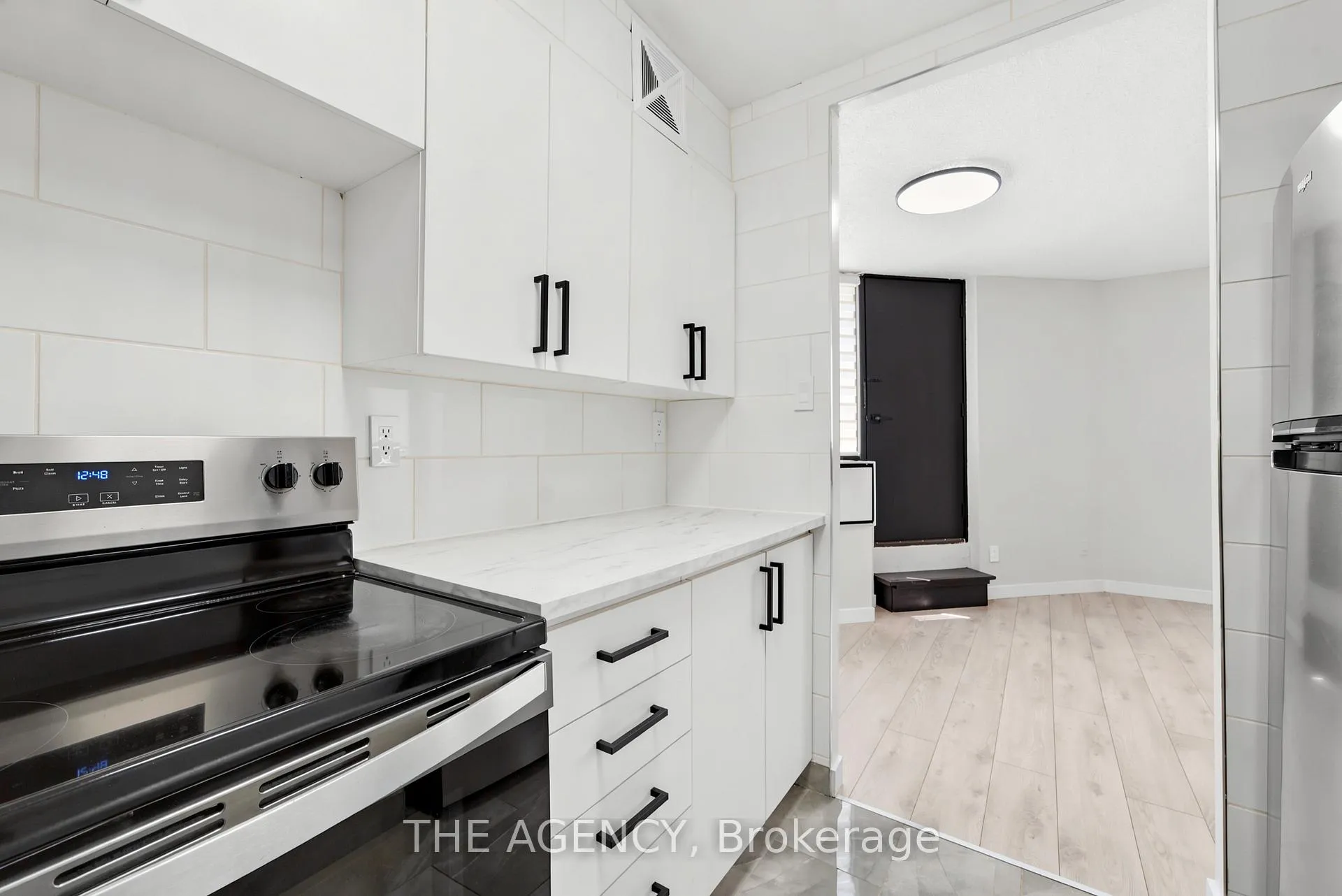 Photo 11 of Unit 520A, 2350 Dundas Street W, Toronto, High Park North — HOMEH