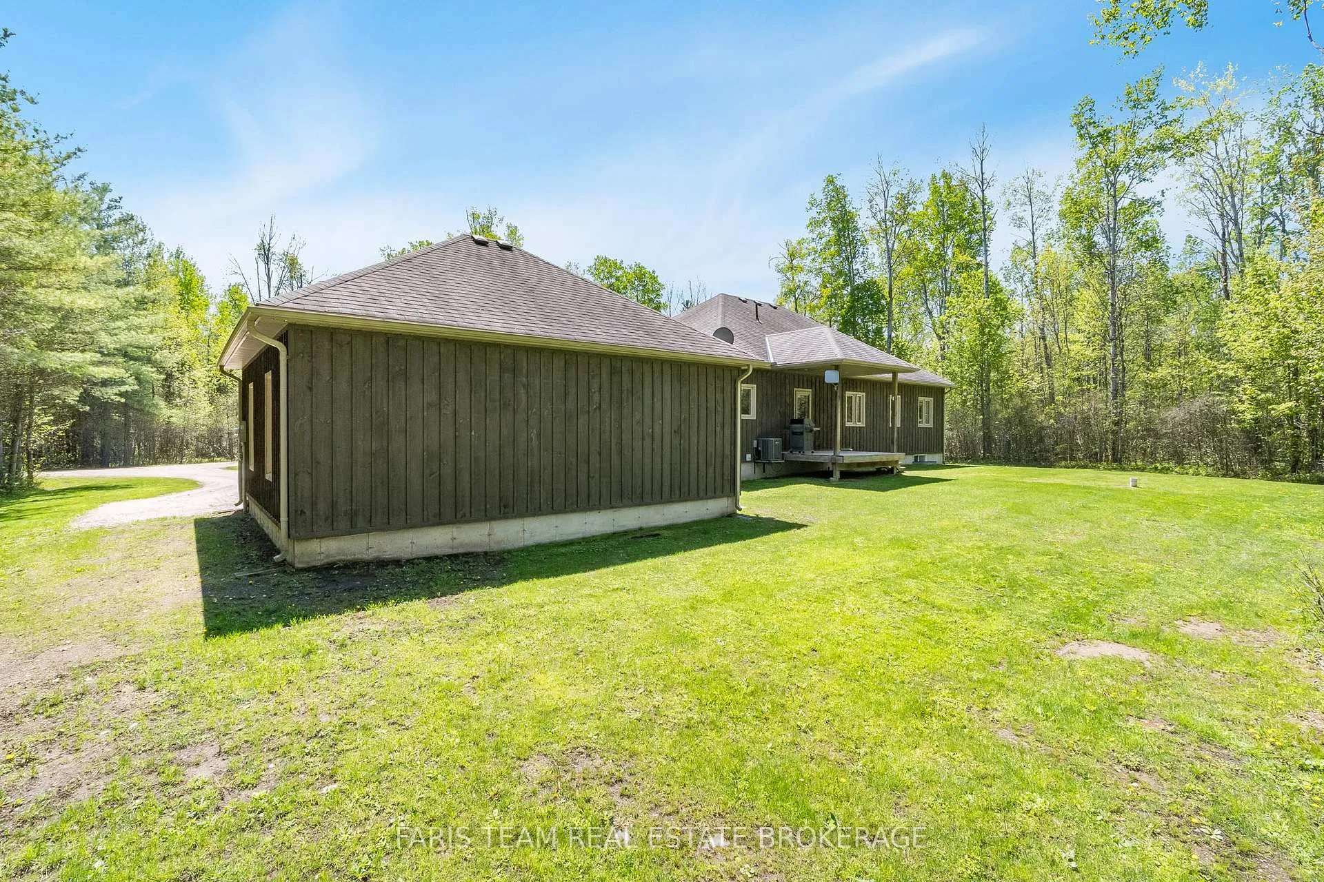 Photo 44 of 470 Baseline Road S, Tiny, Rural Tiny — HOMEH