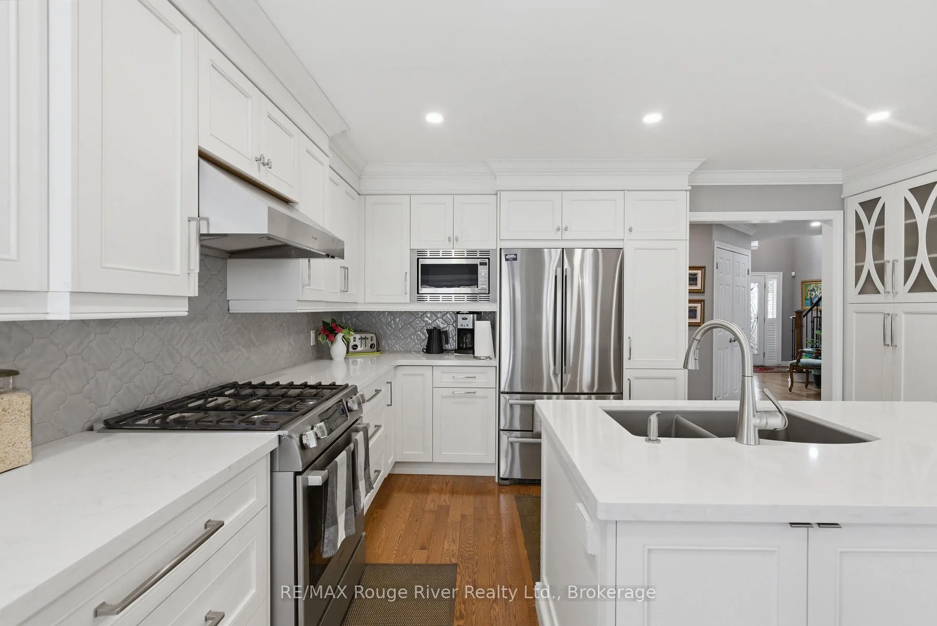 Photo 11 of 18 Bugelli Drive, Whitby, Taunton North — HOMEH