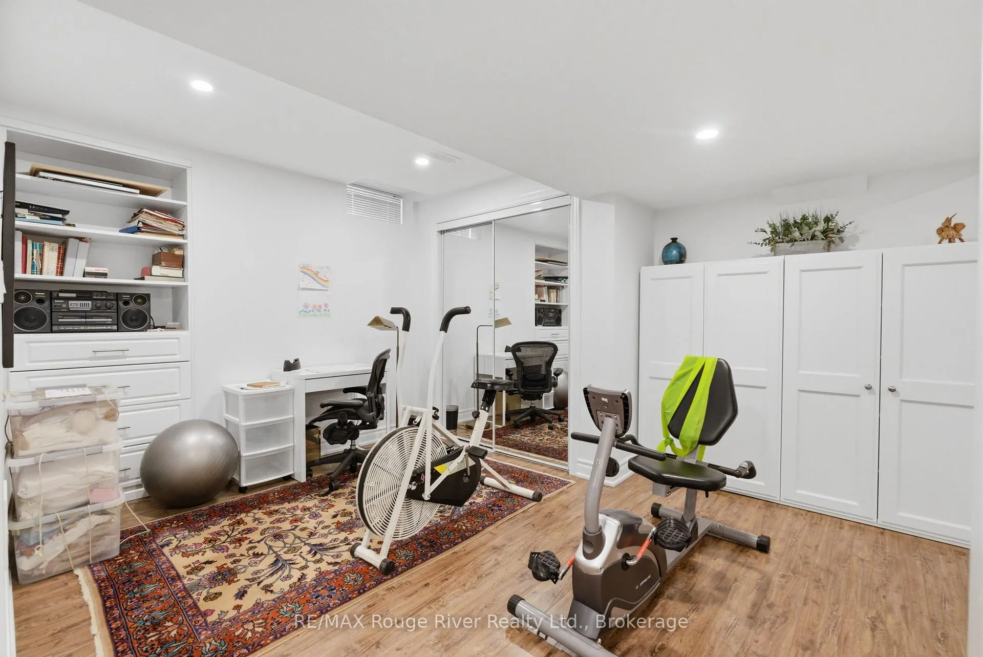 Photo 36 of 18 Bugelli Drive, Whitby, Taunton North — HOMEH