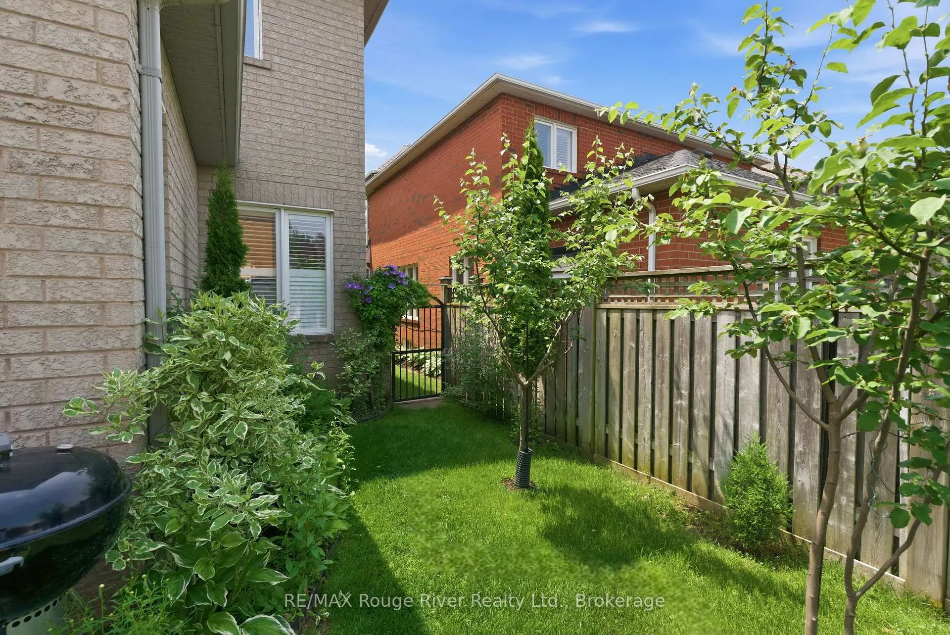 Photo 46 of 18 Bugelli Drive, Whitby, Taunton North — HOMEH