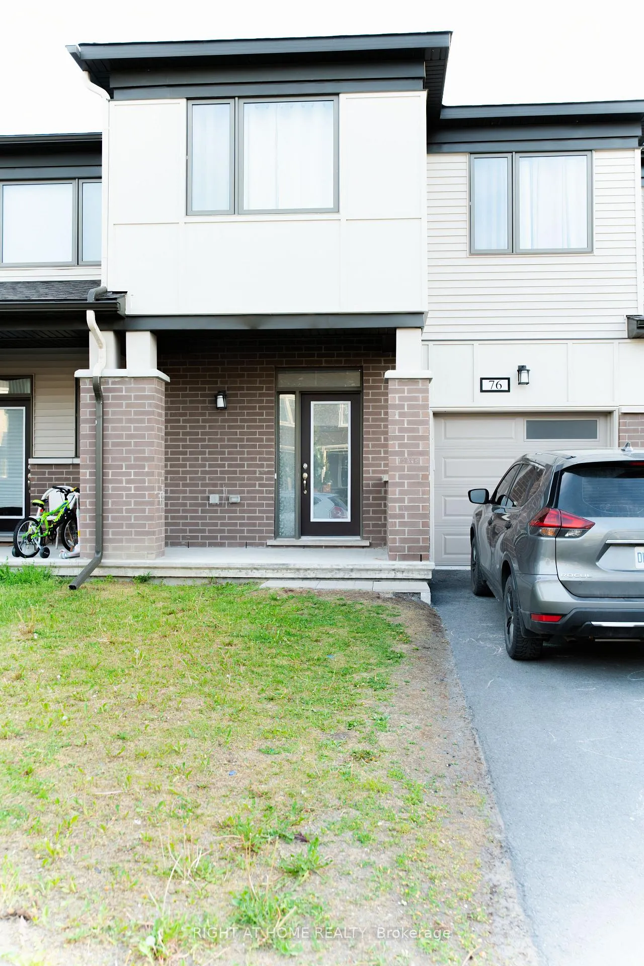 Photo 2 of 76 Kindred Row, Ottawa, Stittsville (North) — HOMEH