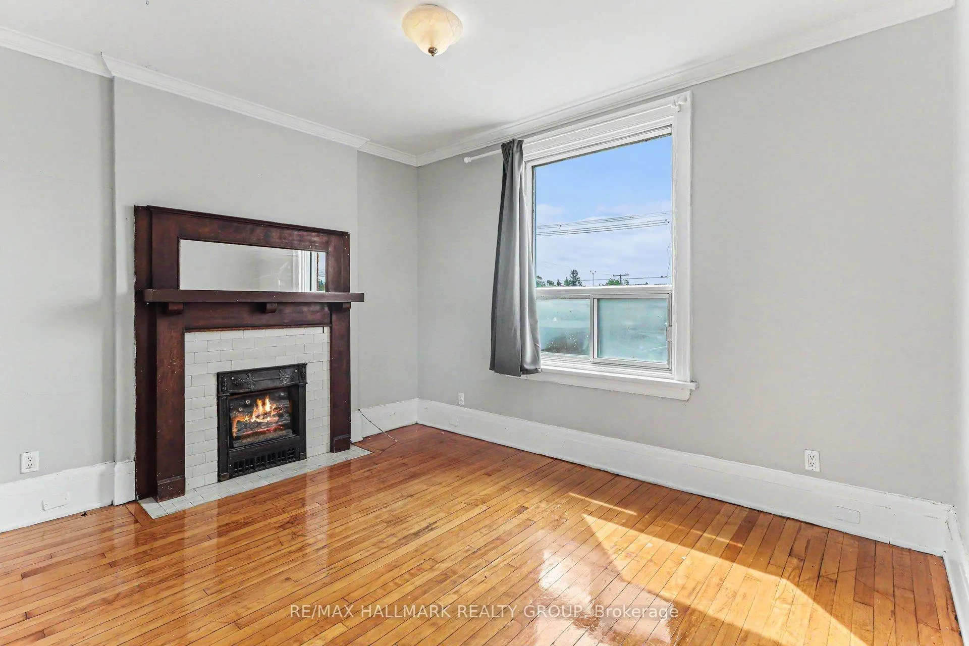 Photo 3 of Unit 3, 1071 Gladstone Avenue, Ottawa, Hintonburg — HOMEH