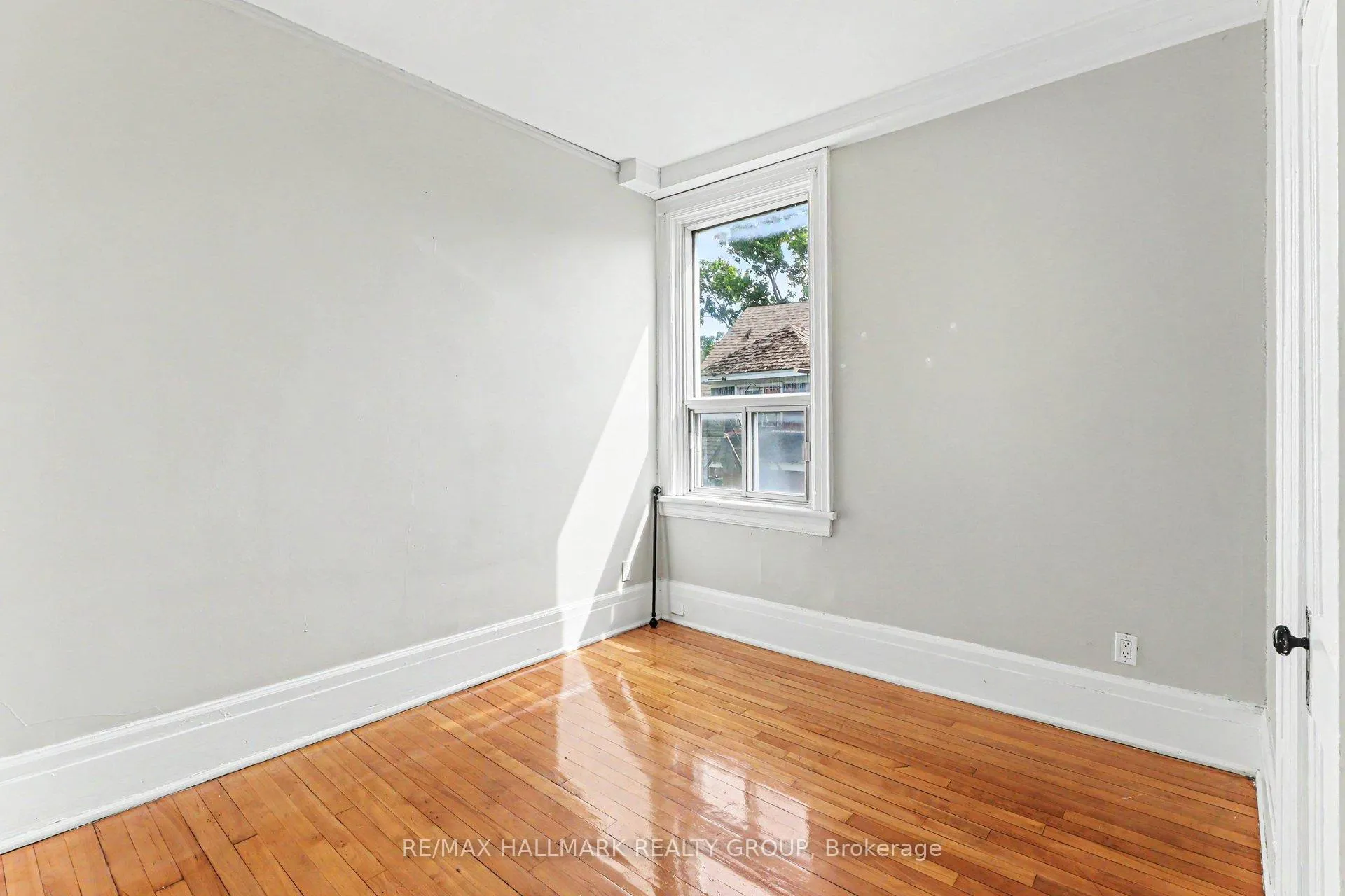 Photo 9 of Unit 3, 1071 Gladstone Avenue, Ottawa, Hintonburg — HOMEH