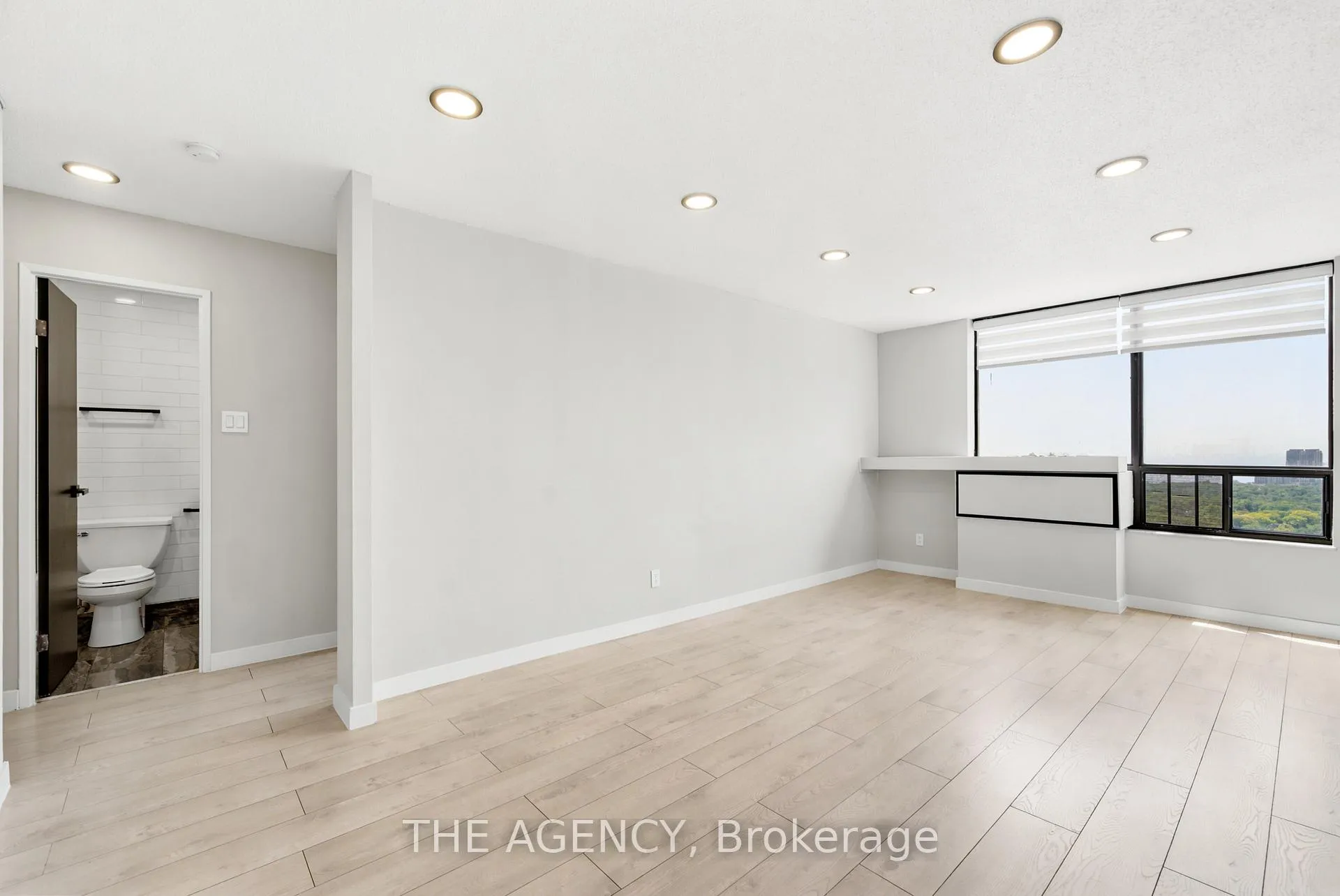 Front of Unit 2911A, 2350 Dundas Street W