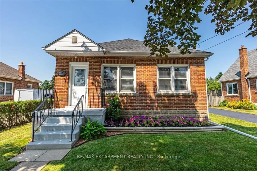 Photo 1 of 930 West 5th Street, Hamilton, Gourley — HOMEH