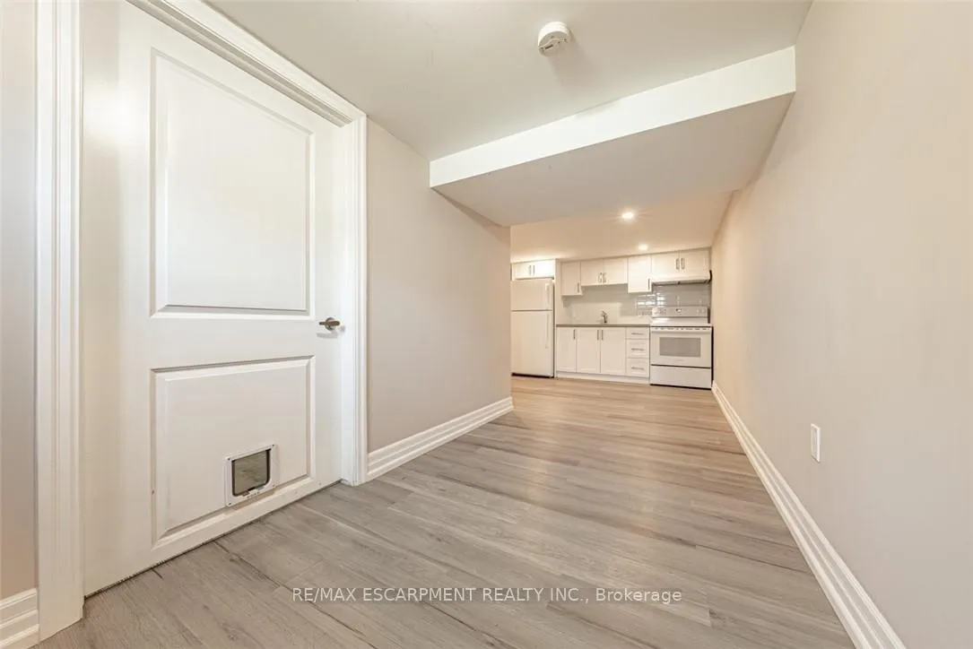Photo 20 of 930 West 5th Street, Hamilton, Gourley — HOMEH