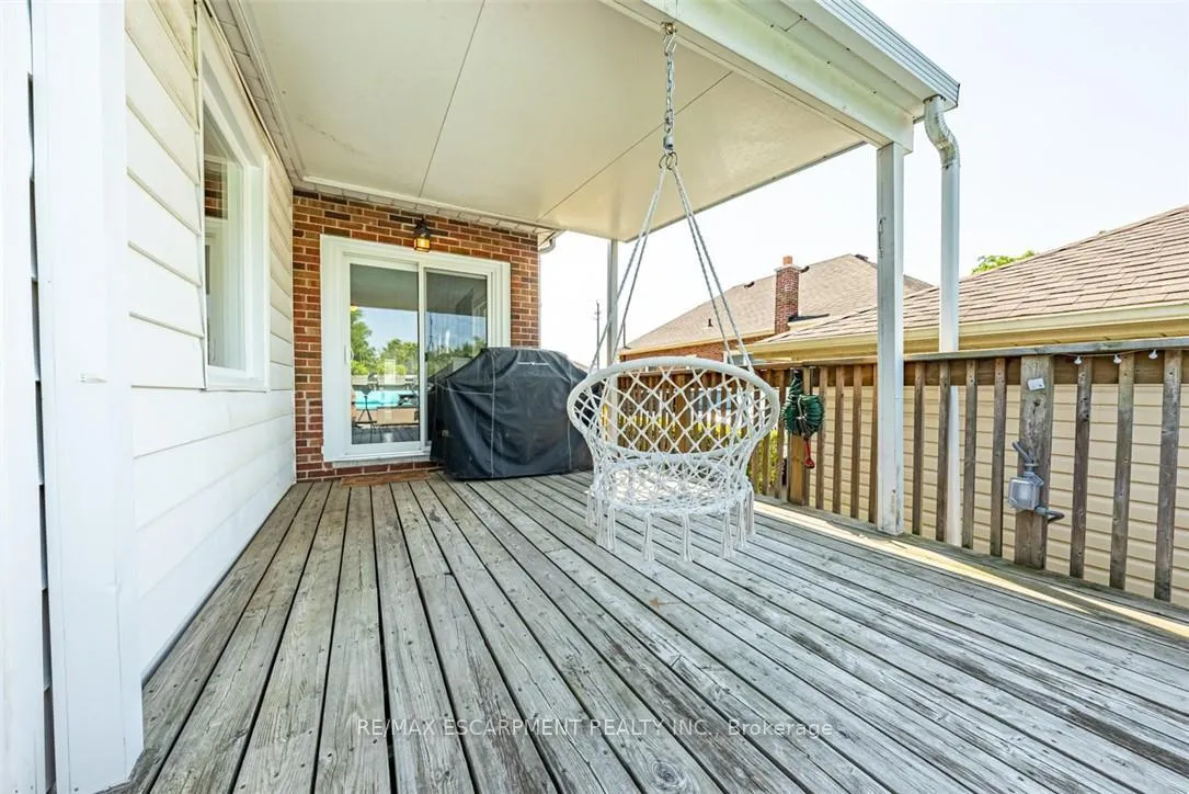 Photo 28 of 930 West 5th Street, Hamilton, Gourley — HOMEH