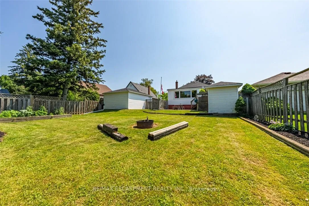 Photo 33 of 930 West 5th Street, Hamilton, Gourley — HOMEH