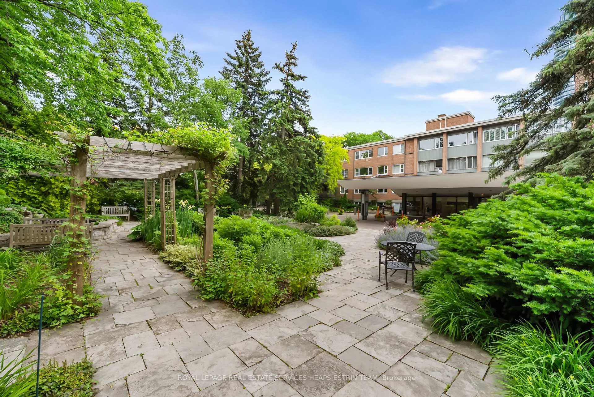 Photo 1 of Unit 442, 21 Dale Avenue, Toronto, Rosedale-Moore Park — HOMEH
