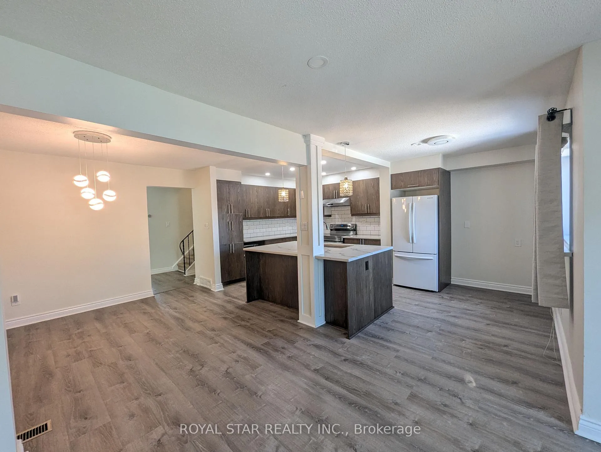 Photo 14 of 44 Winchester Drive, Ottawa, Kanata - Glencairn/Hazeldean — HOMEH