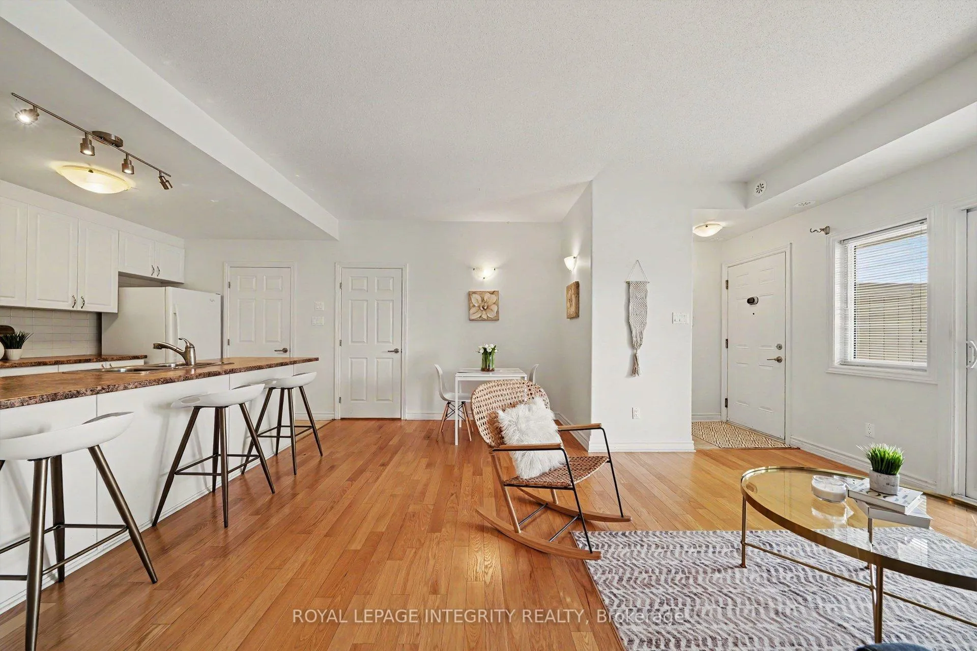 Photo 5 of Unit I, 139 Harthill Way, Ottawa, Barrhaven - Heritage Park — HOMEH