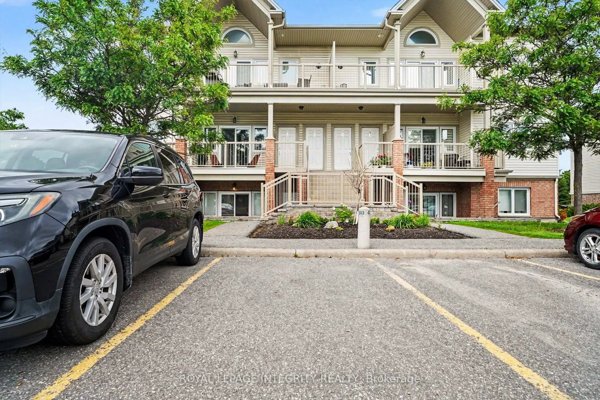 Photo 19 of Unit I, 139 Harthill Way, Ottawa, Barrhaven - Heritage Park — HOMEH