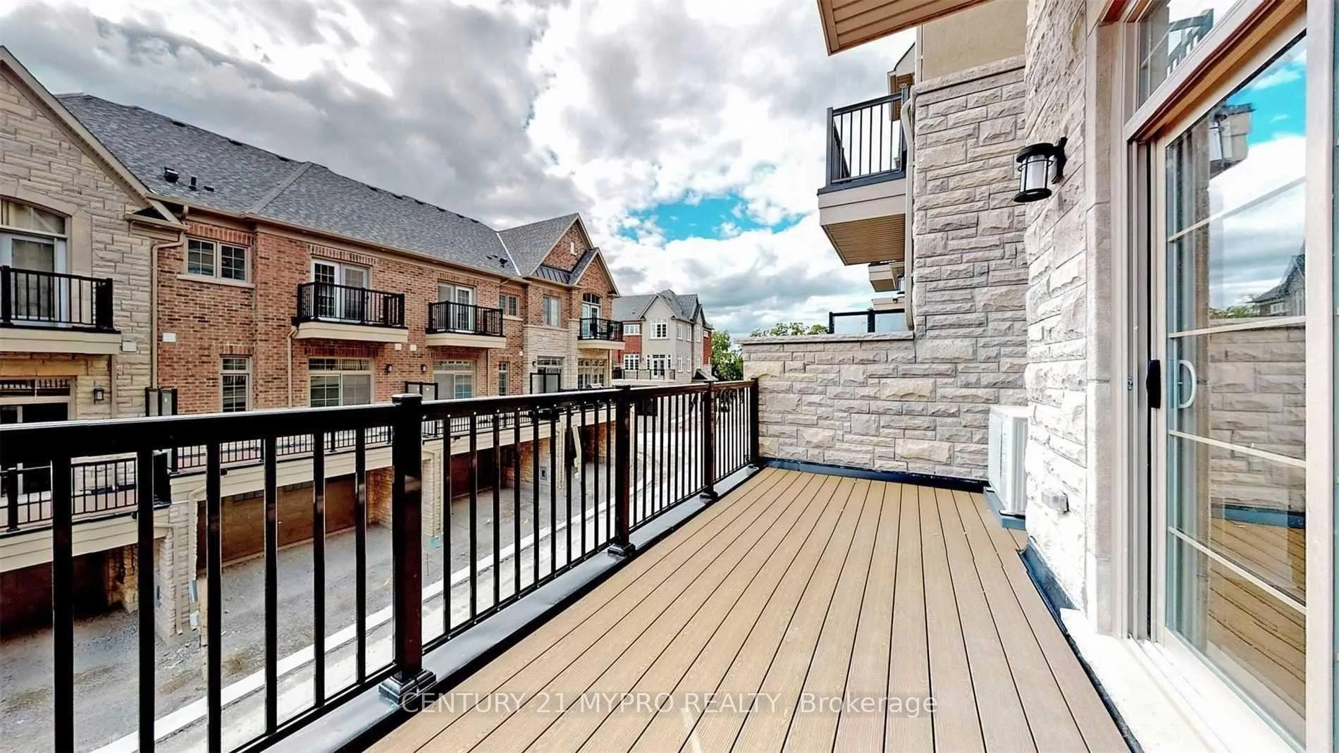 Photo 12 of 9374 Kennedy Road, Markham, Angus Glen — HOMEH