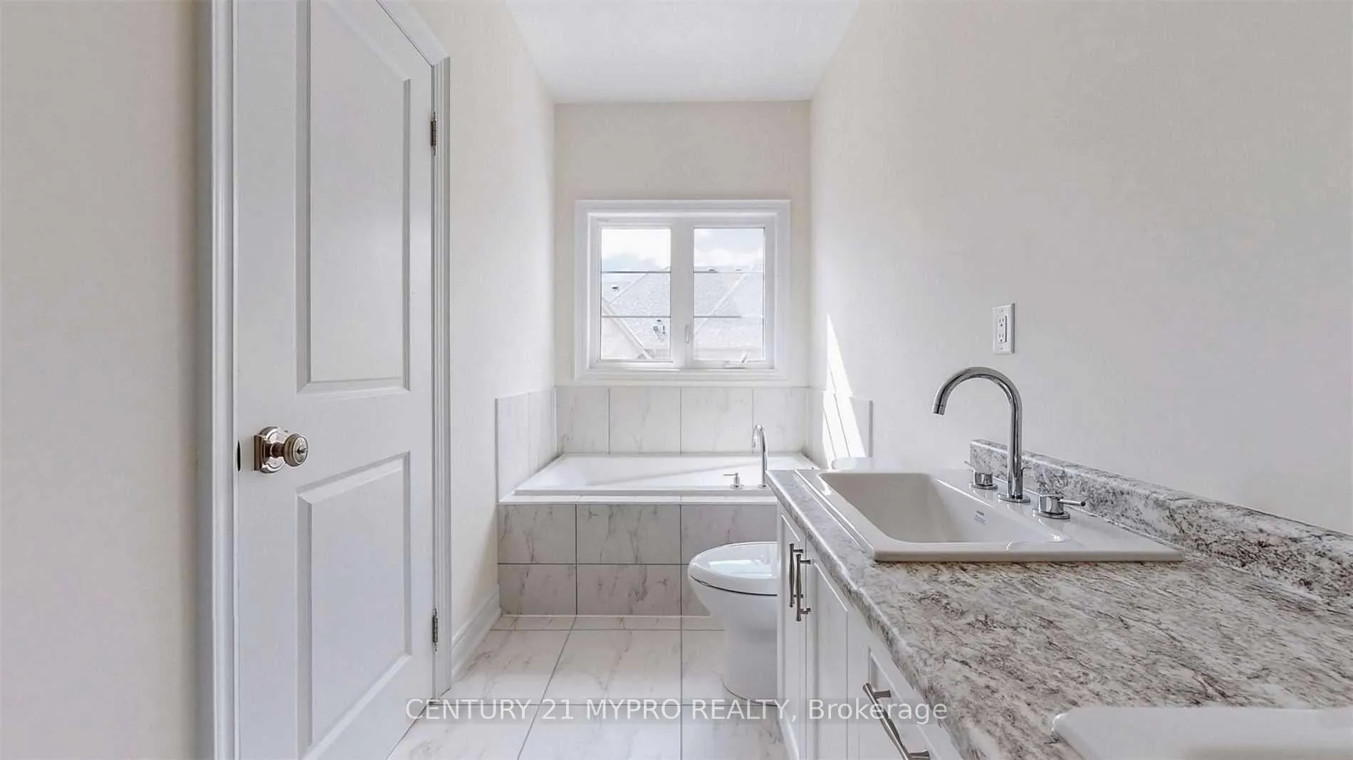 Photo 22 of 9374 Kennedy Road, Markham, Angus Glen — HOMEH