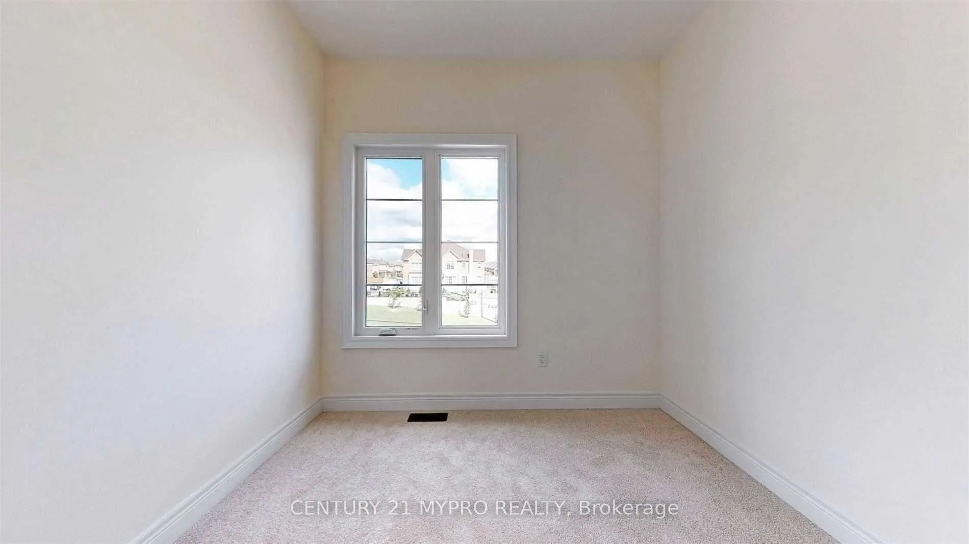 Photo 24 of 9374 Kennedy Road, Markham, Angus Glen — HOMEH