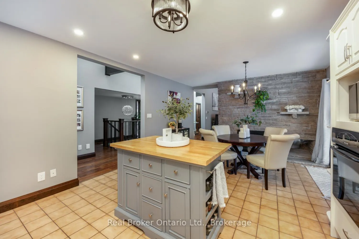 Photo 15 of 5 Sumac Road, Clarington, Rural Clarington — HOMEH