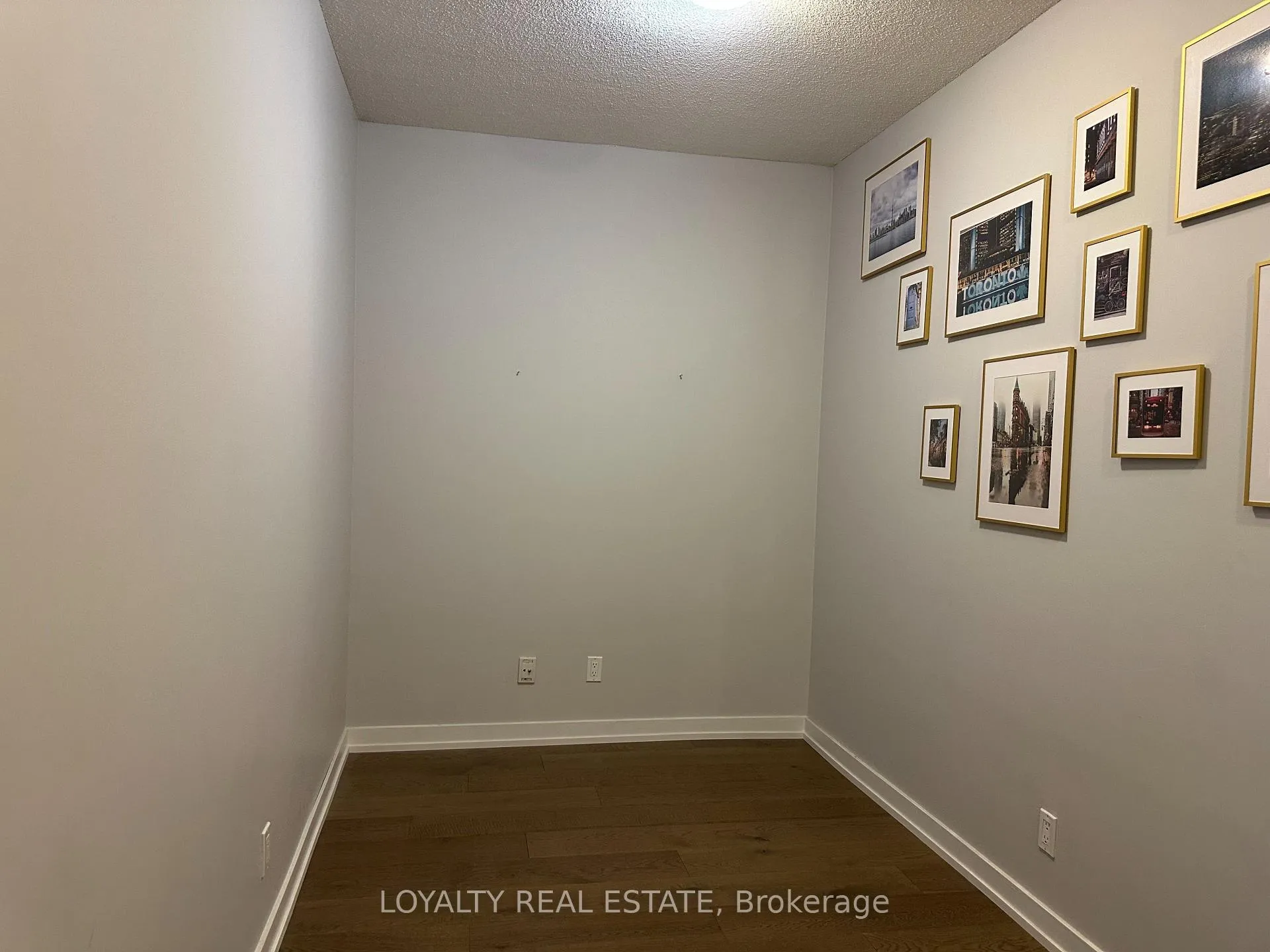 Photo 5 of Unit 1206, 126 Simcoe Street, Toronto, Waterfront Communities — HOMEH