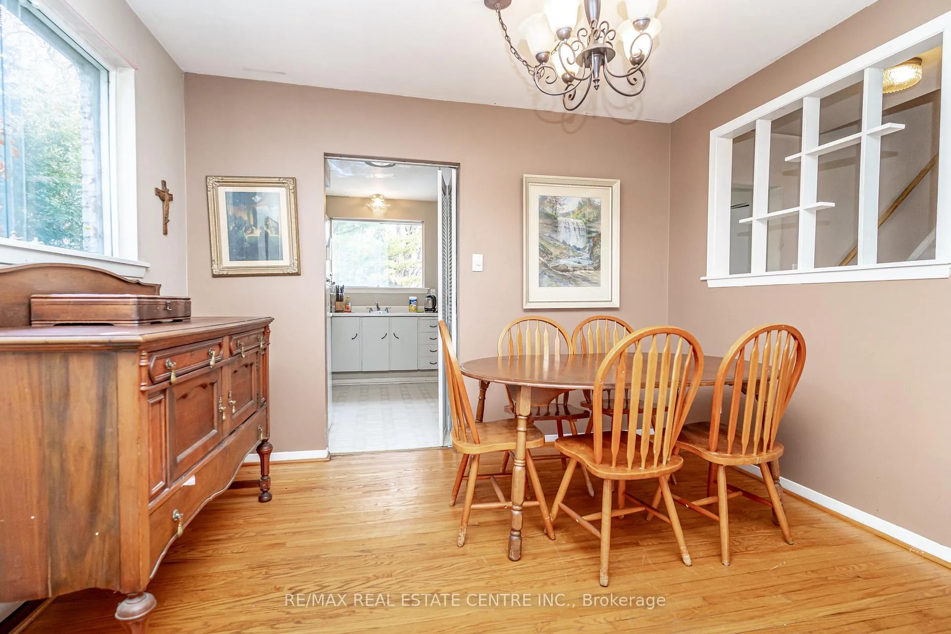 Photo 11 of 28 Cavendish Crescent, Brampton, Avondale — HOMEH