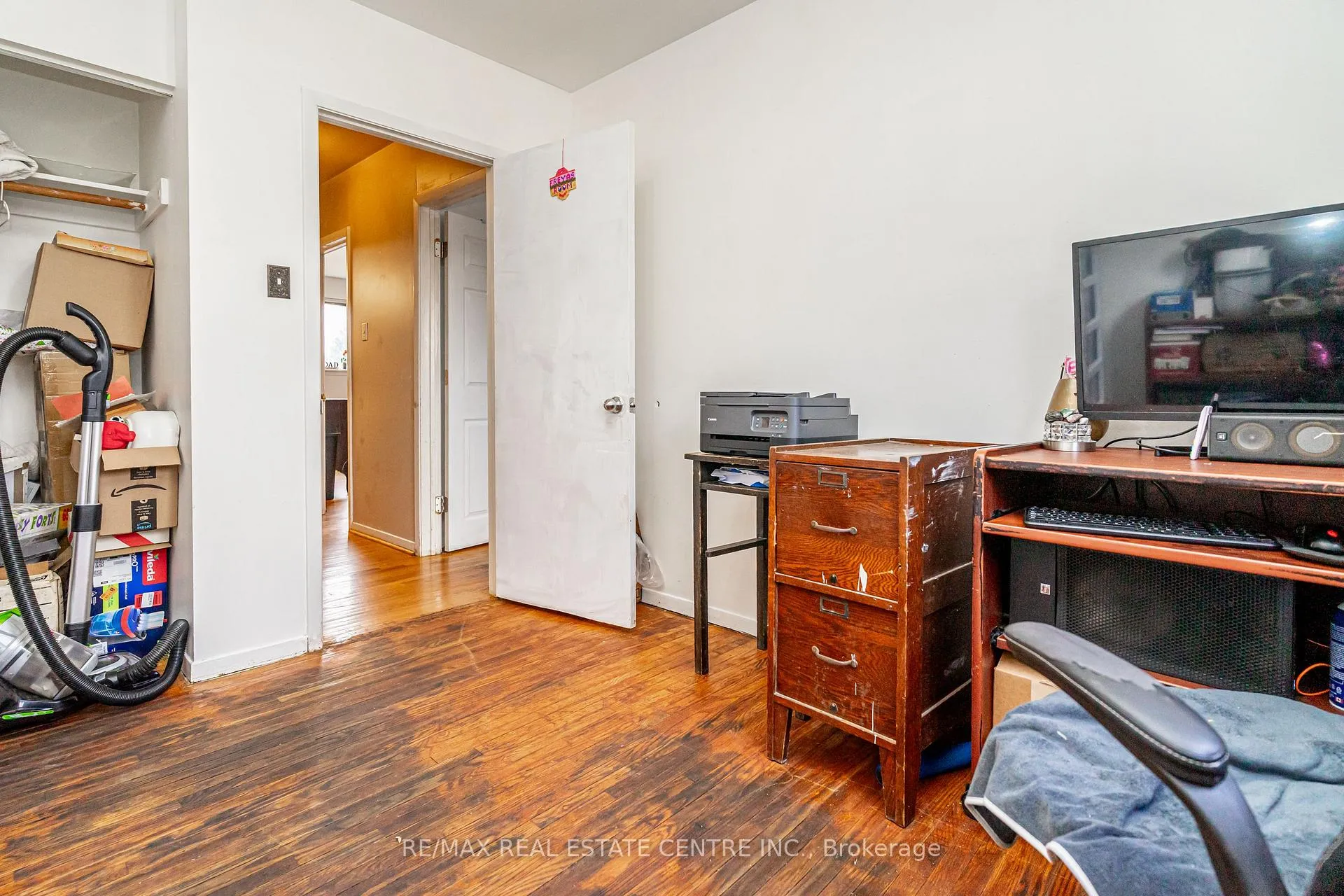 Photo 23 of 28 Cavendish Crescent, Brampton, Avondale — HOMEH