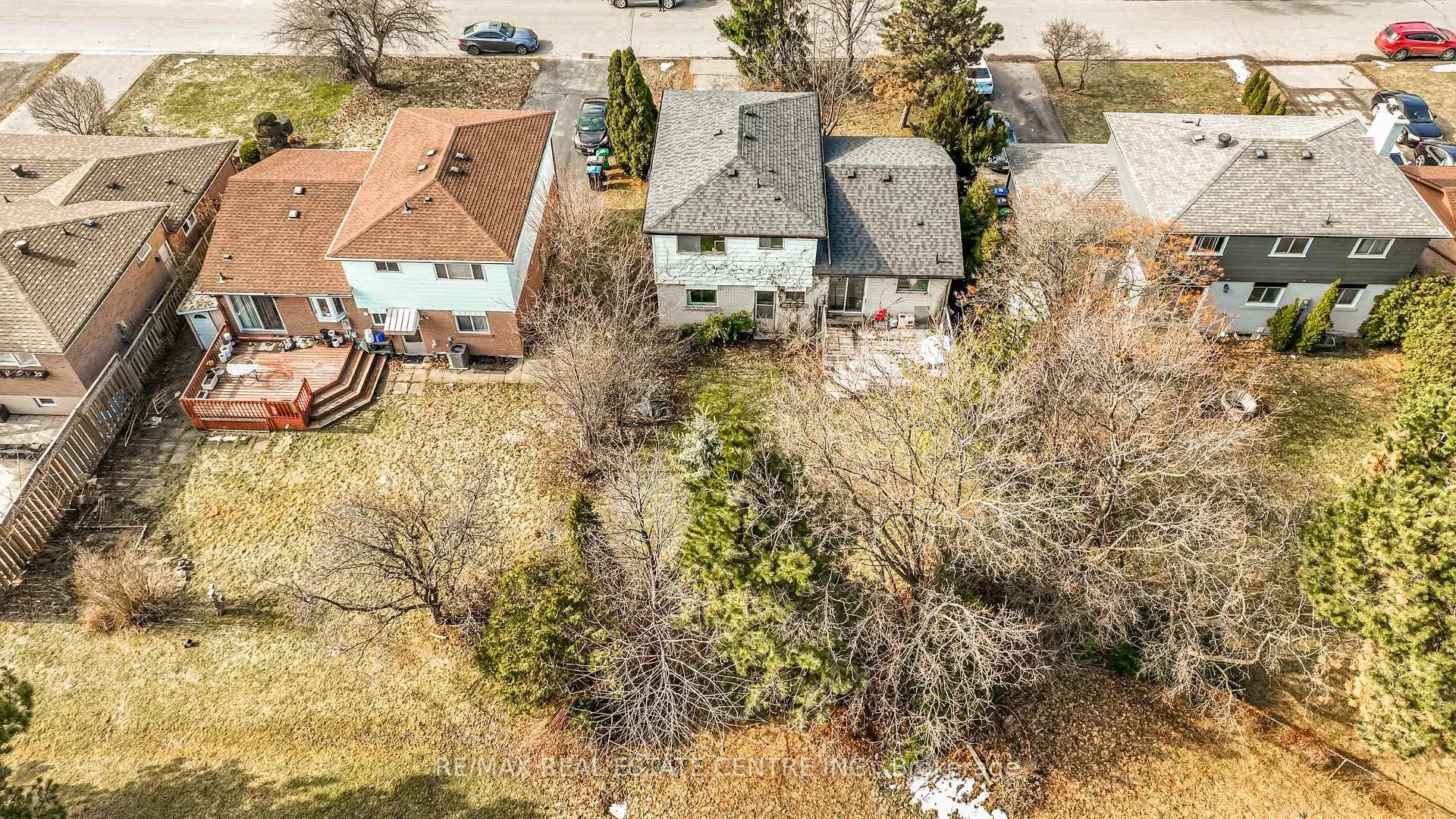 Photo 32 of 28 Cavendish Crescent, Brampton, Avondale — HOMEH