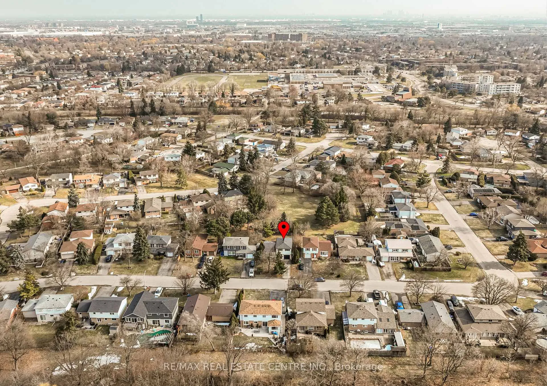 Photo 35 of 28 Cavendish Crescent, Brampton, Avondale — HOMEH