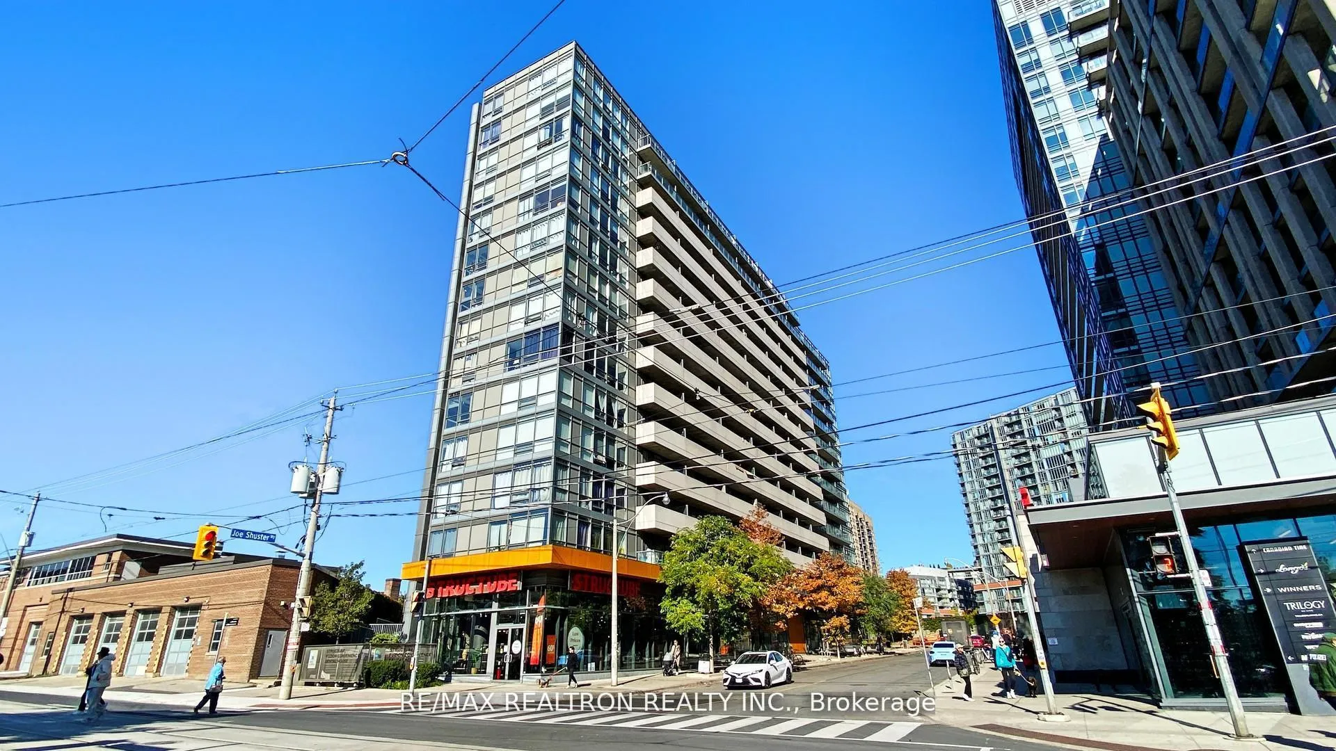Photo 4 of Unit #202, 20 Joe Shuster Way, Toronto, South Parkdale — HOMEH