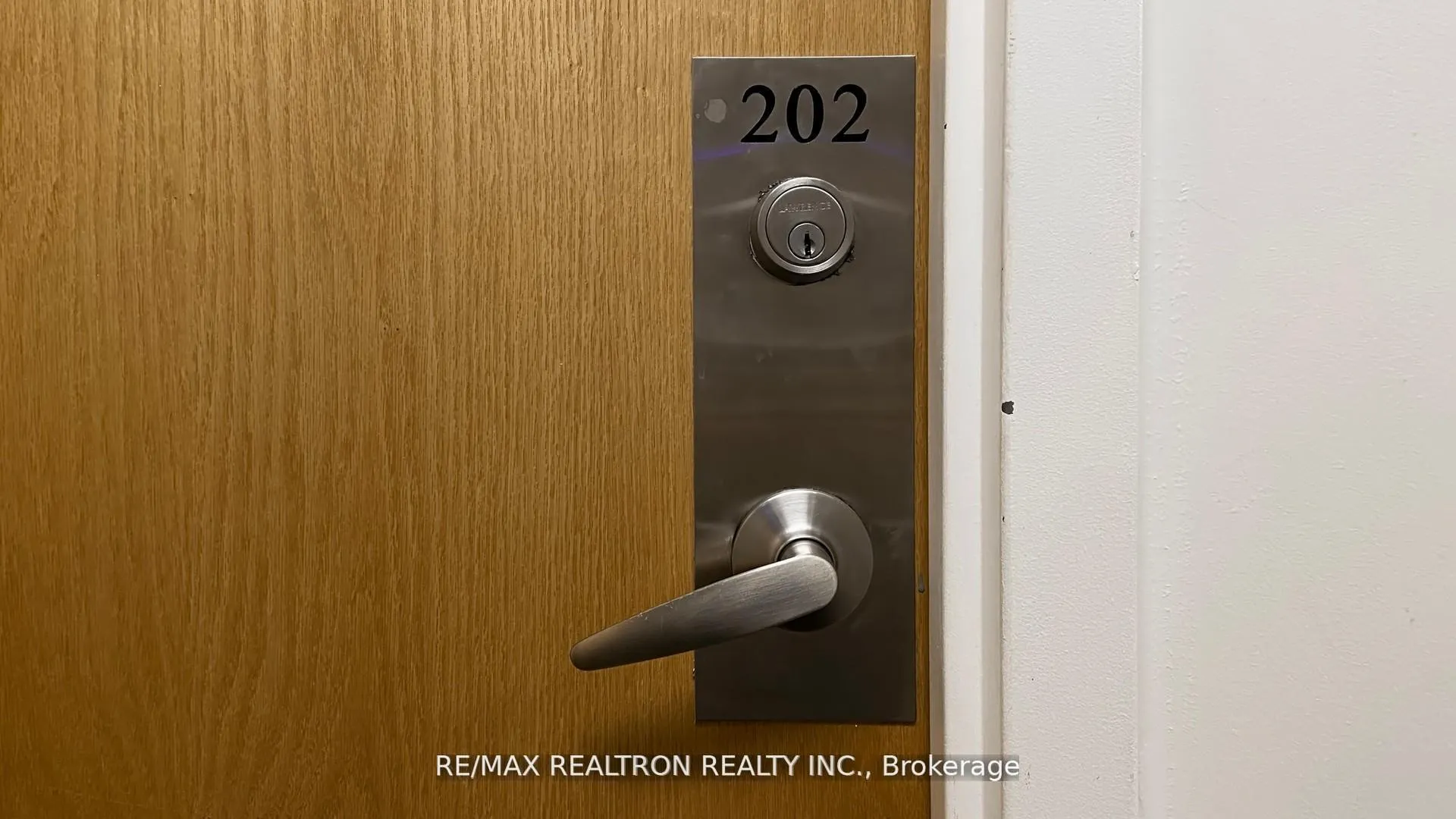 Photo 17 of Unit #202, 20 Joe Shuster Way, Toronto, South Parkdale — HOMEH