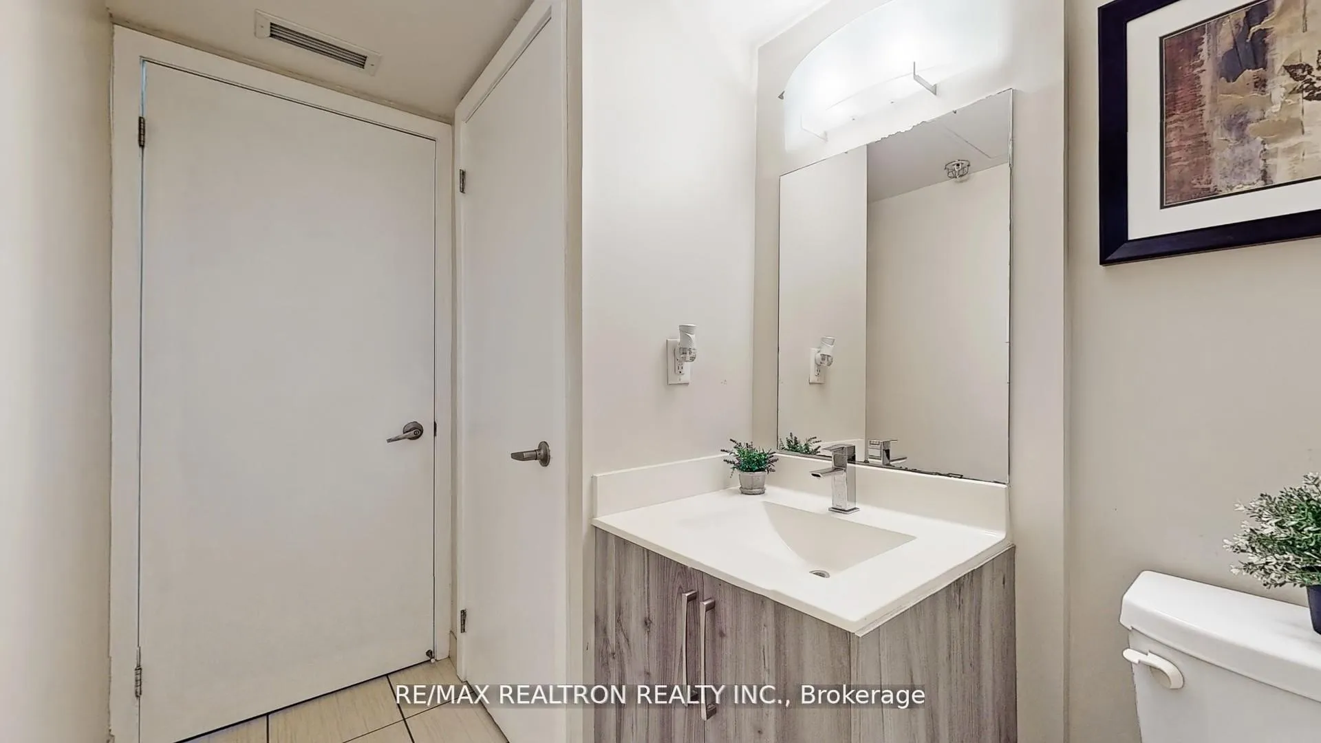 Photo 20 of Unit #202, 20 Joe Shuster Way, Toronto, South Parkdale — HOMEH