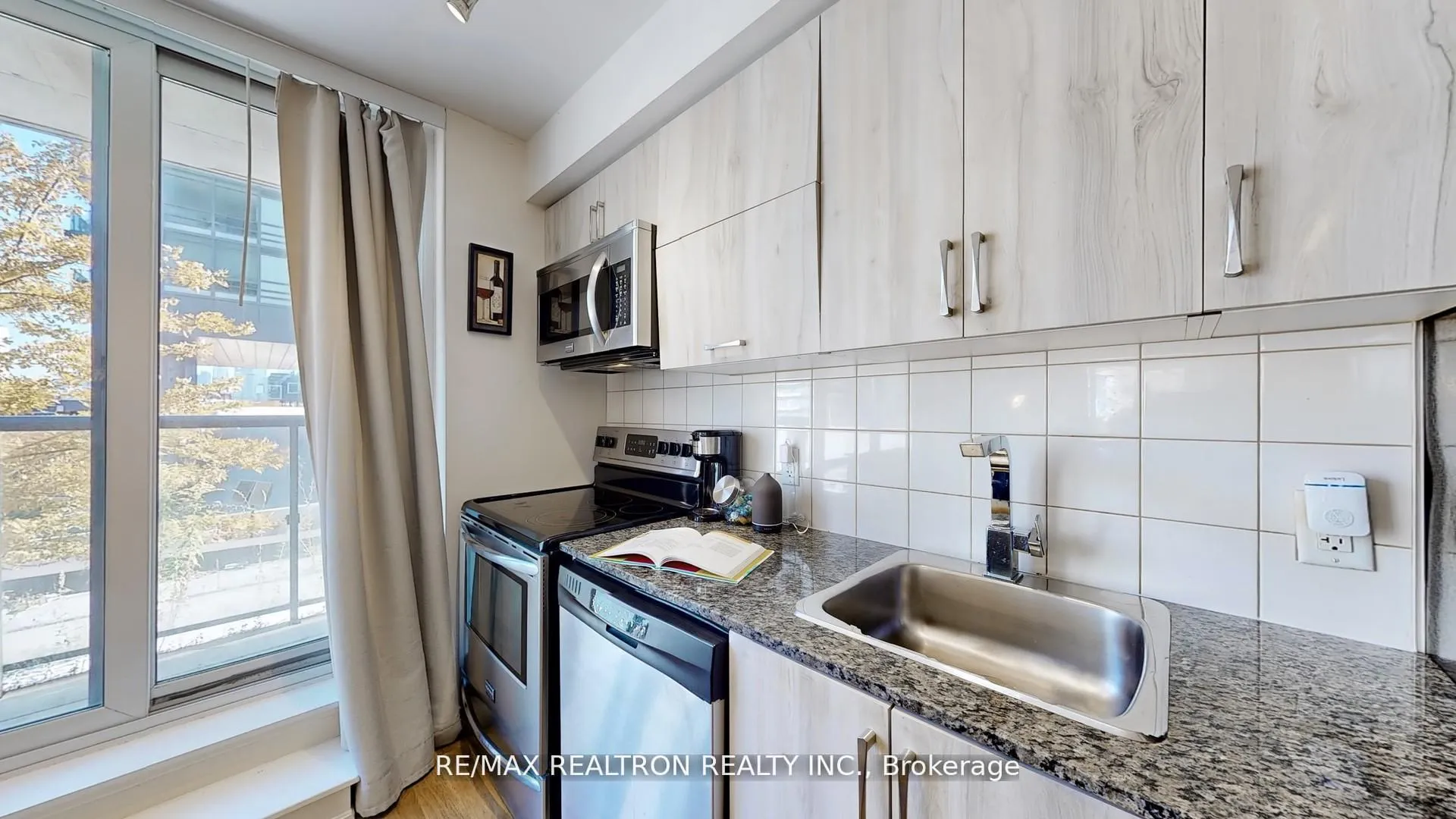 Photo 26 of Unit #202, 20 Joe Shuster Way, Toronto, South Parkdale — HOMEH