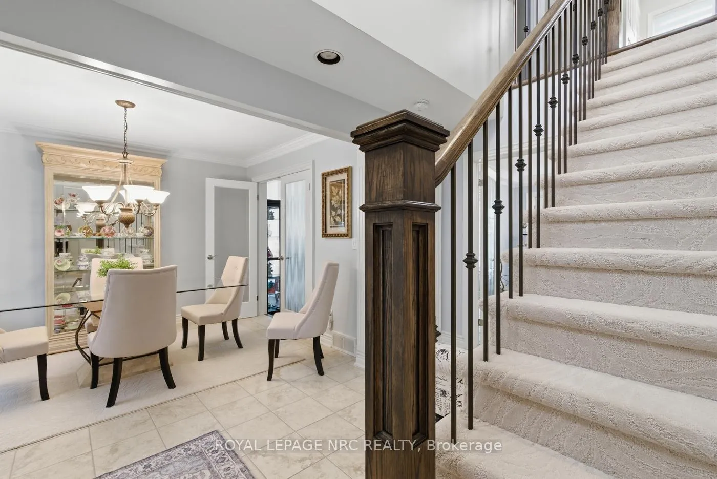 Photo 13 of 15 Brigantine Court, St. Catharines, Port Weller — HOMEH