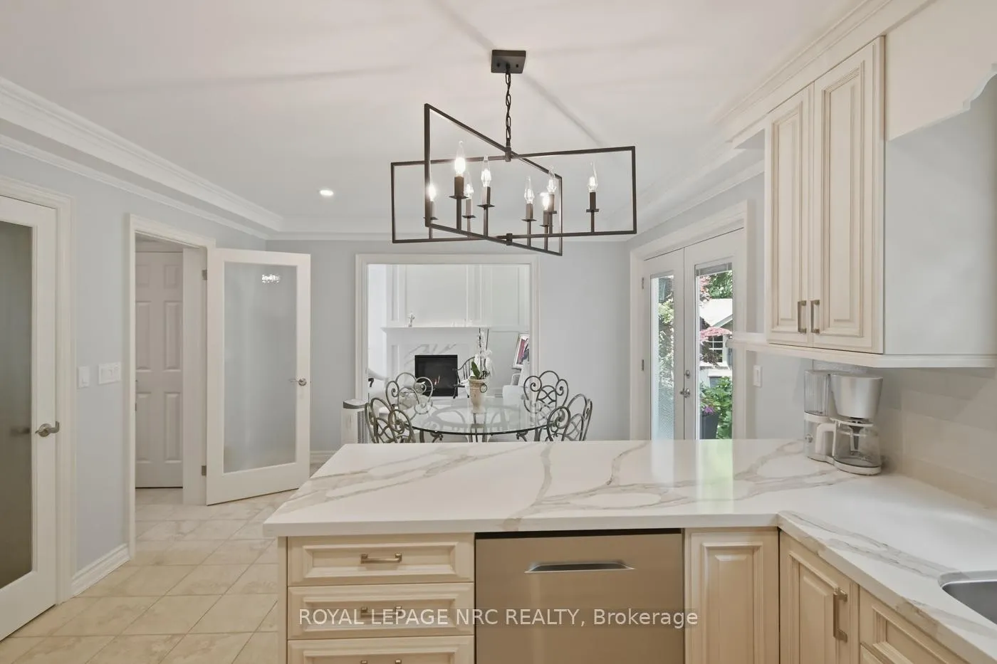 Photo 24 of 15 Brigantine Court, St. Catharines, Port Weller — HOMEH