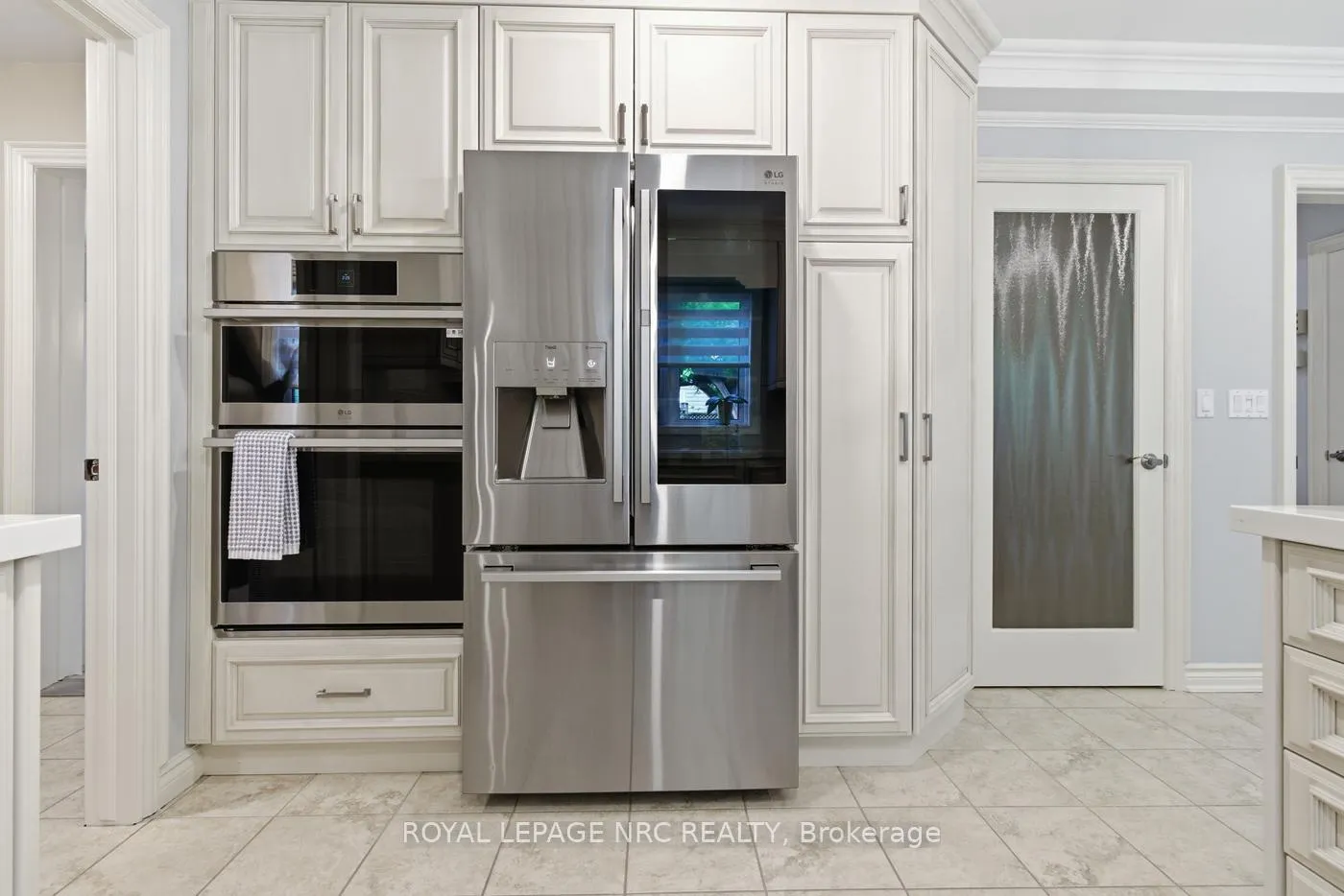 Photo 27 of 15 Brigantine Court, St. Catharines, Port Weller — HOMEH