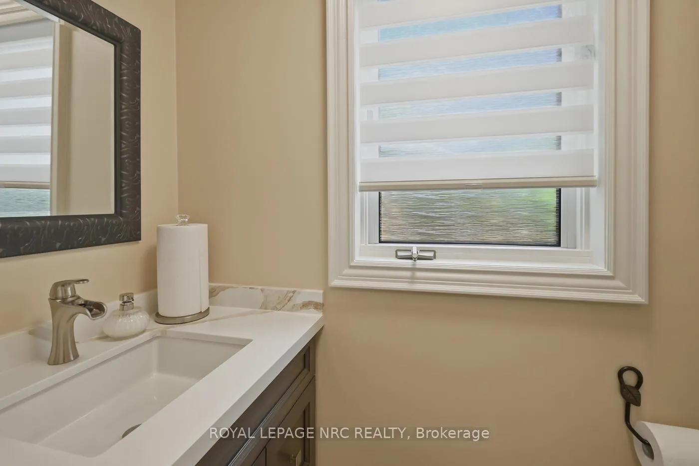 Photo 31 of 15 Brigantine Court, St. Catharines, Port Weller — HOMEH