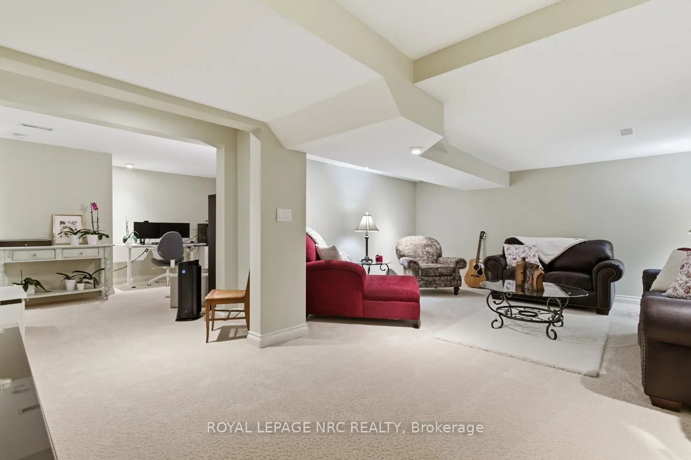 Photo 45 of 15 Brigantine Court, St. Catharines, Port Weller — HOMEH