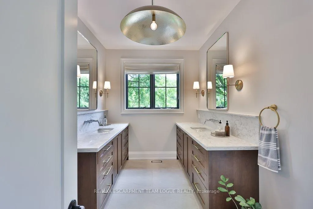 Photo 24 of 211 Ascot Place, Burlington, LaSalle — HOMEH