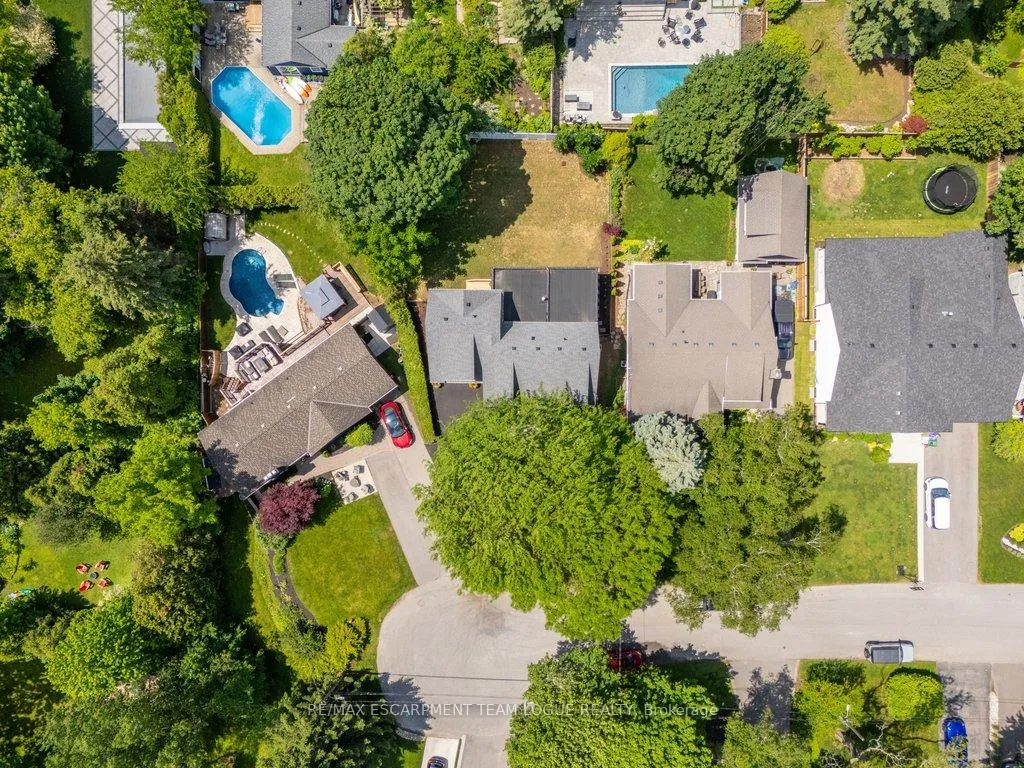 Photo 46 of 211 Ascot Place, Burlington, LaSalle — HOMEH