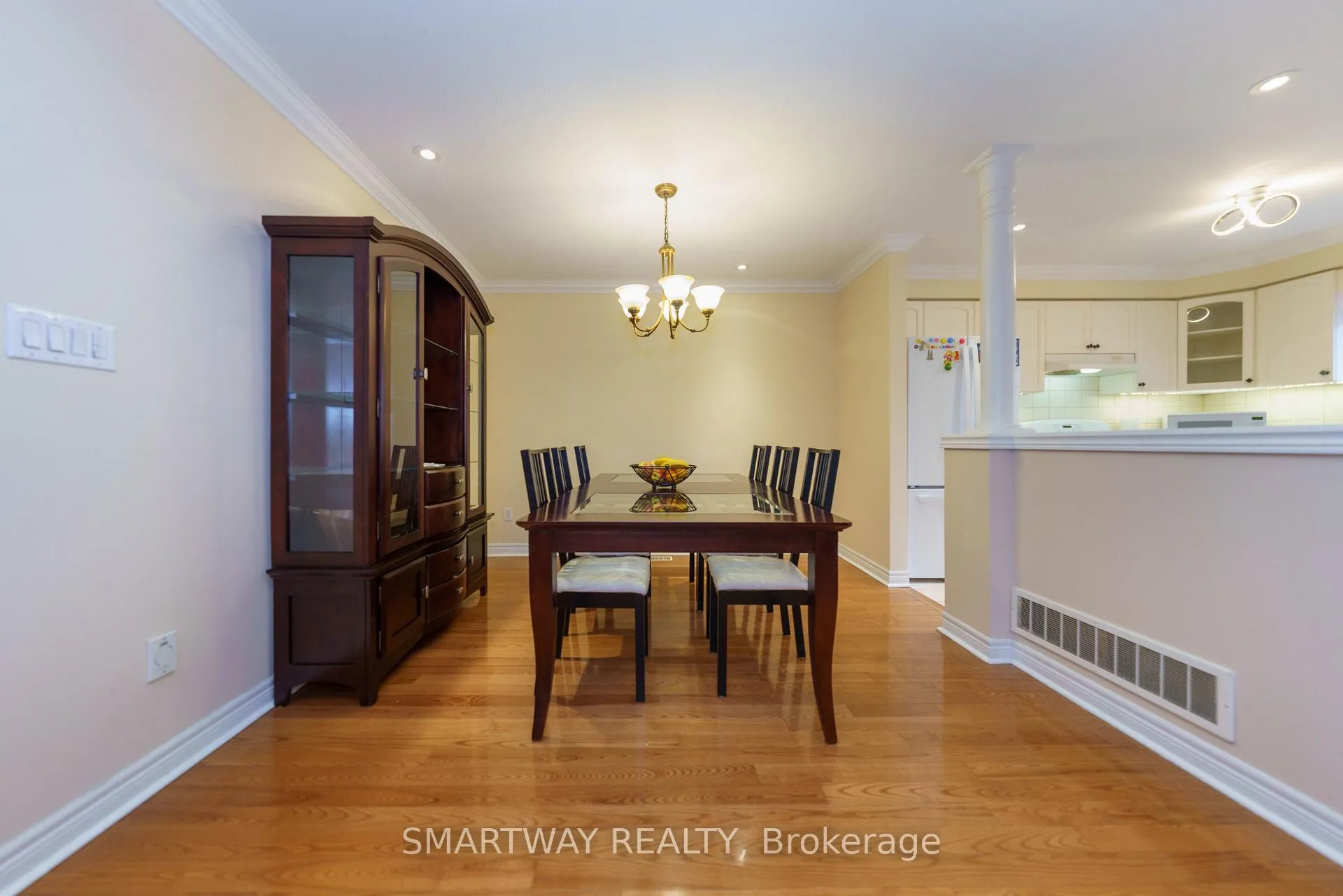 Photo 16 of 42 Peachwood Crescent, Hamilton, Stoney Creek — HOMEH