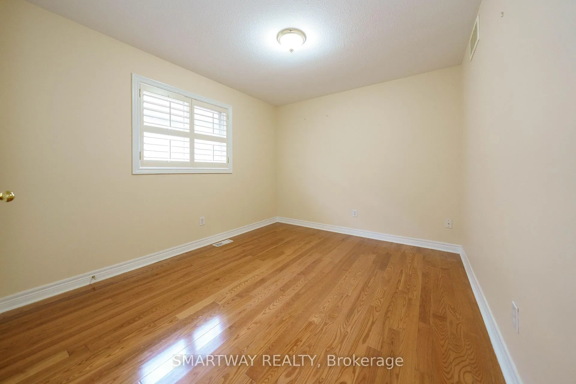 Photo 34 of 42 Peachwood Crescent, Hamilton, Stoney Creek — HOMEH