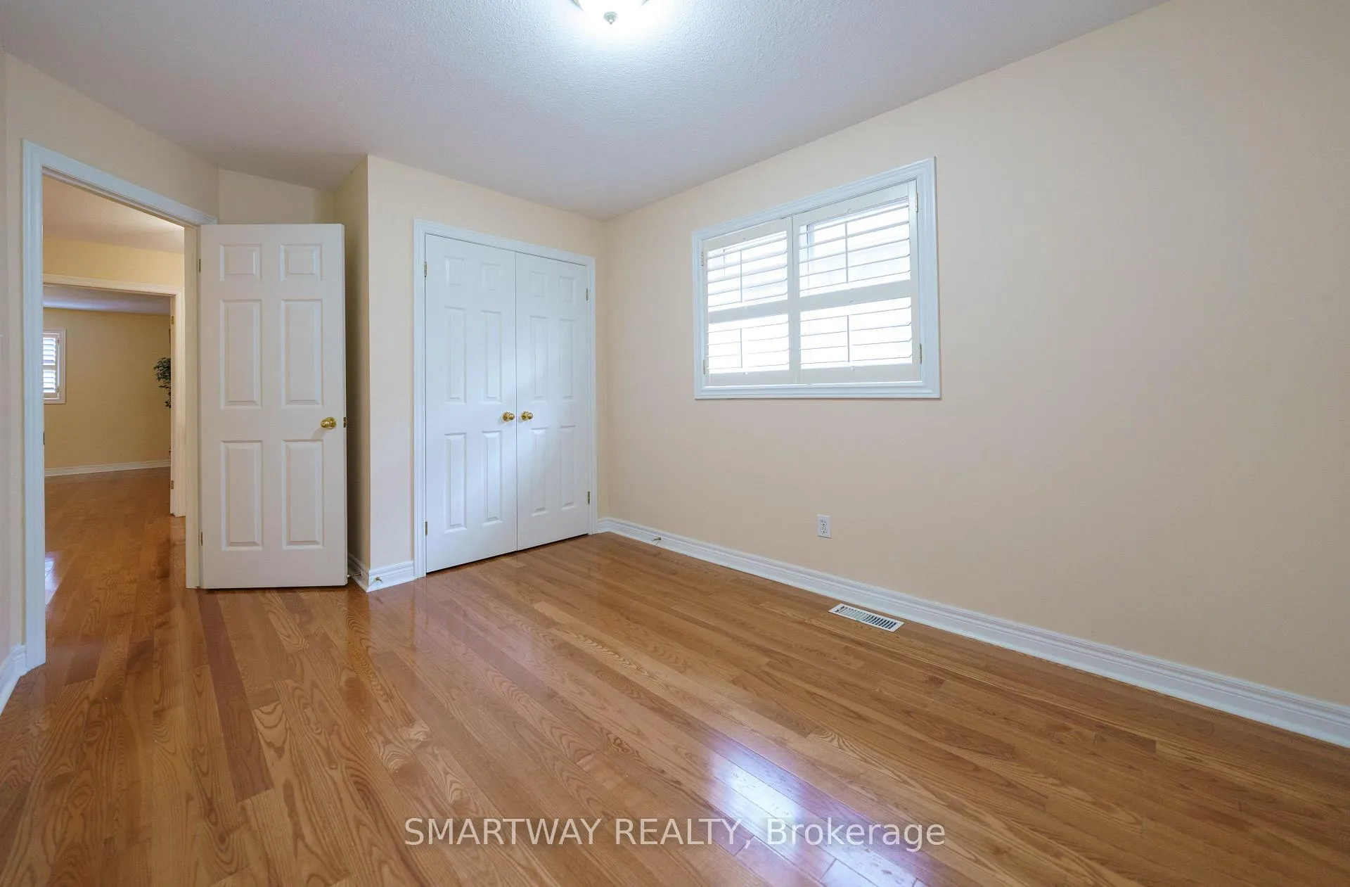 Photo 35 of 42 Peachwood Crescent, Hamilton, Stoney Creek — HOMEH