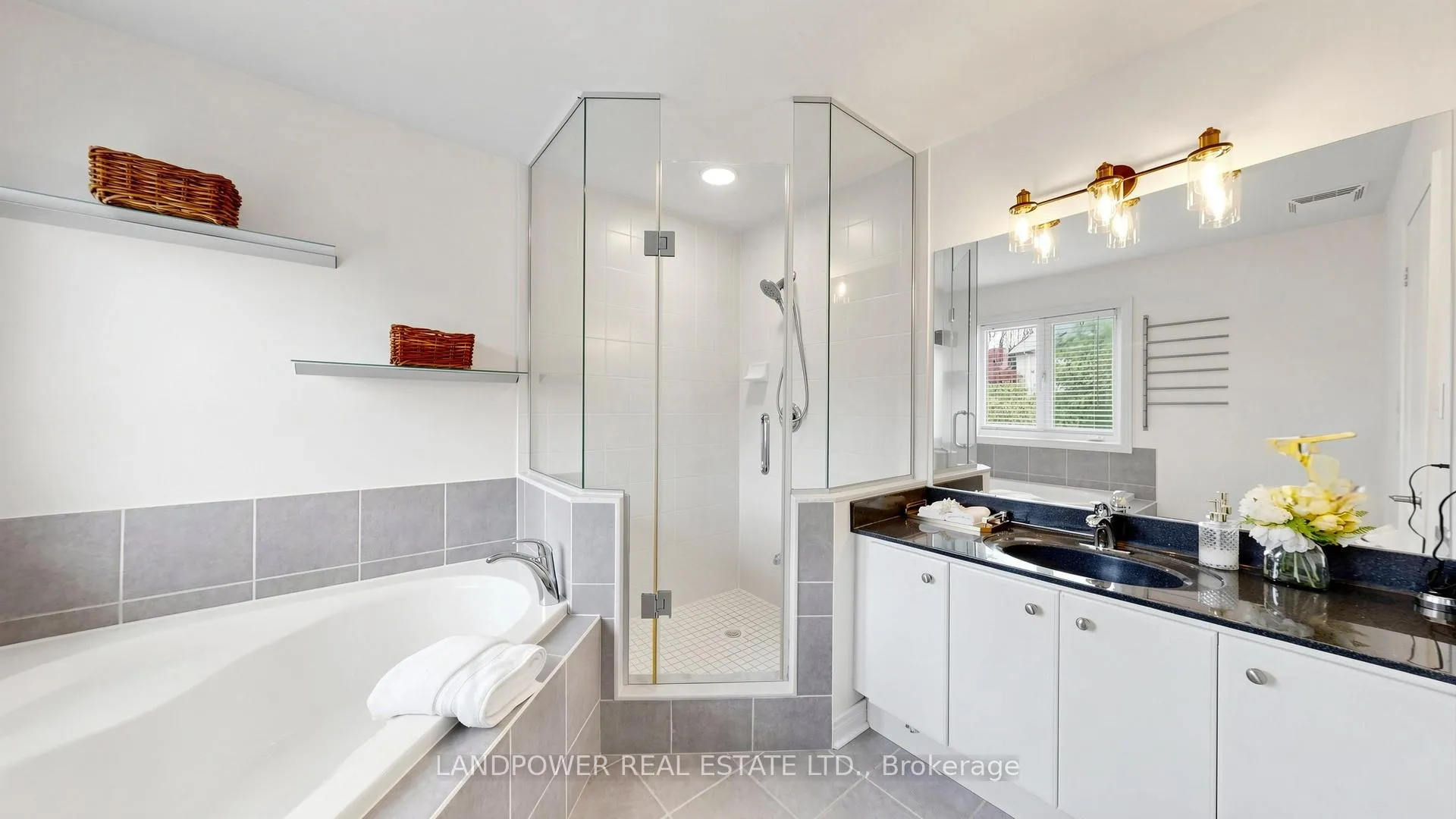 Photo 21 of 49 Winter Creek Crescent, Markham, Victoria Manor-Jennings Gate — HOMEH