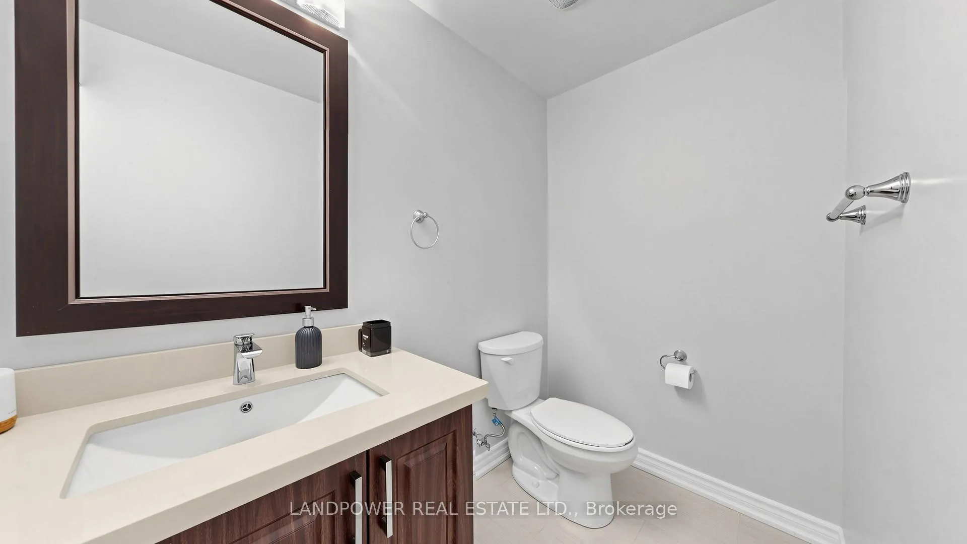 Photo 35 of 49 Winter Creek Crescent, Markham, Victoria Manor-Jennings Gate — HOMEH