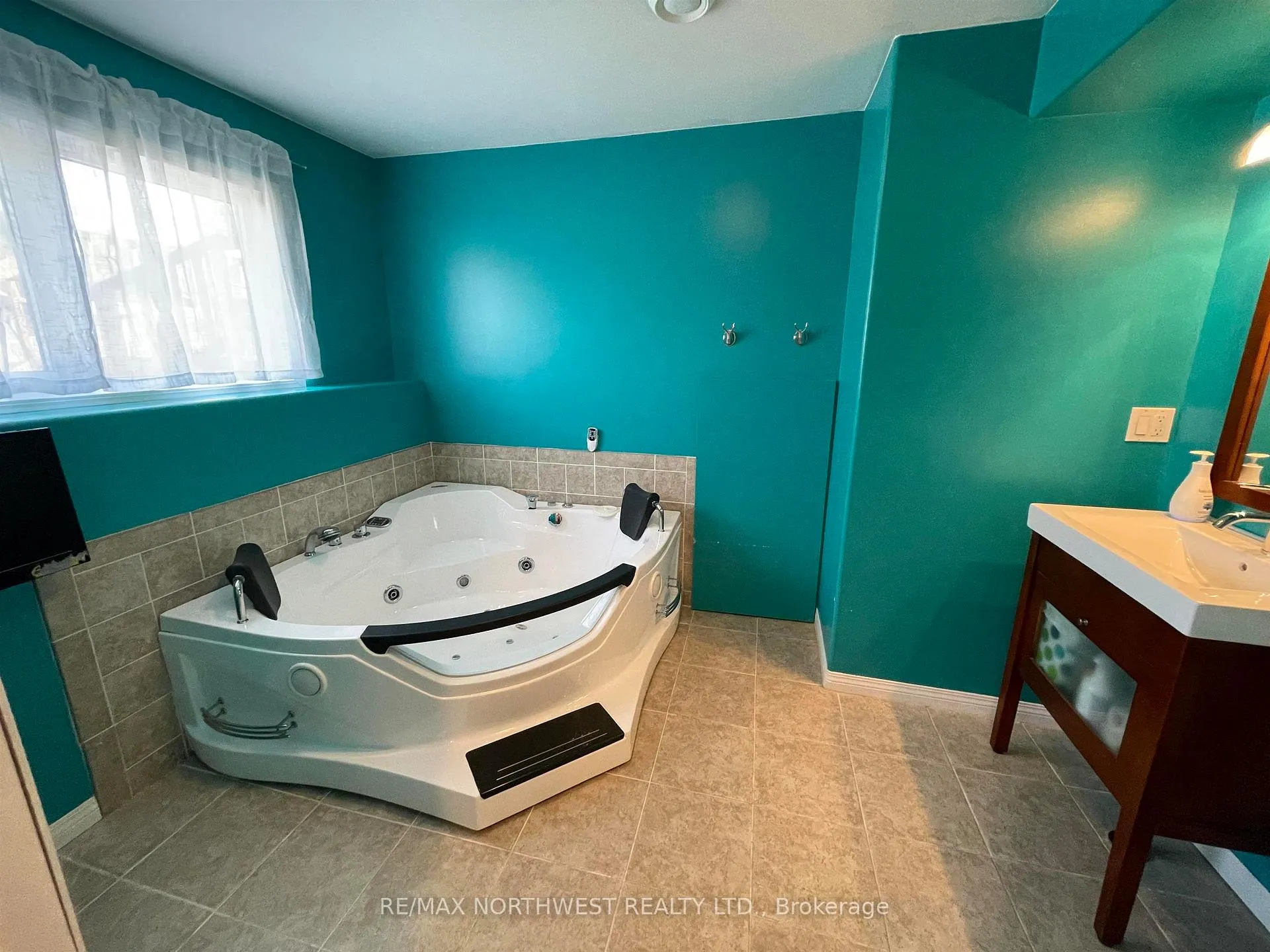 Photo 16 of 12 Ingall Drive, Dryden, Pronger Park — HOMEH