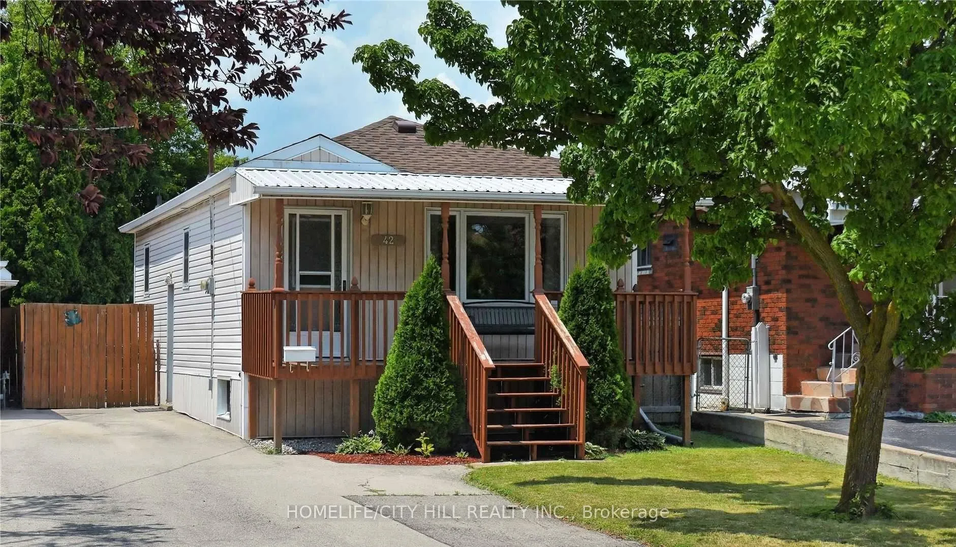 Front of 42 Glassco Avenue S