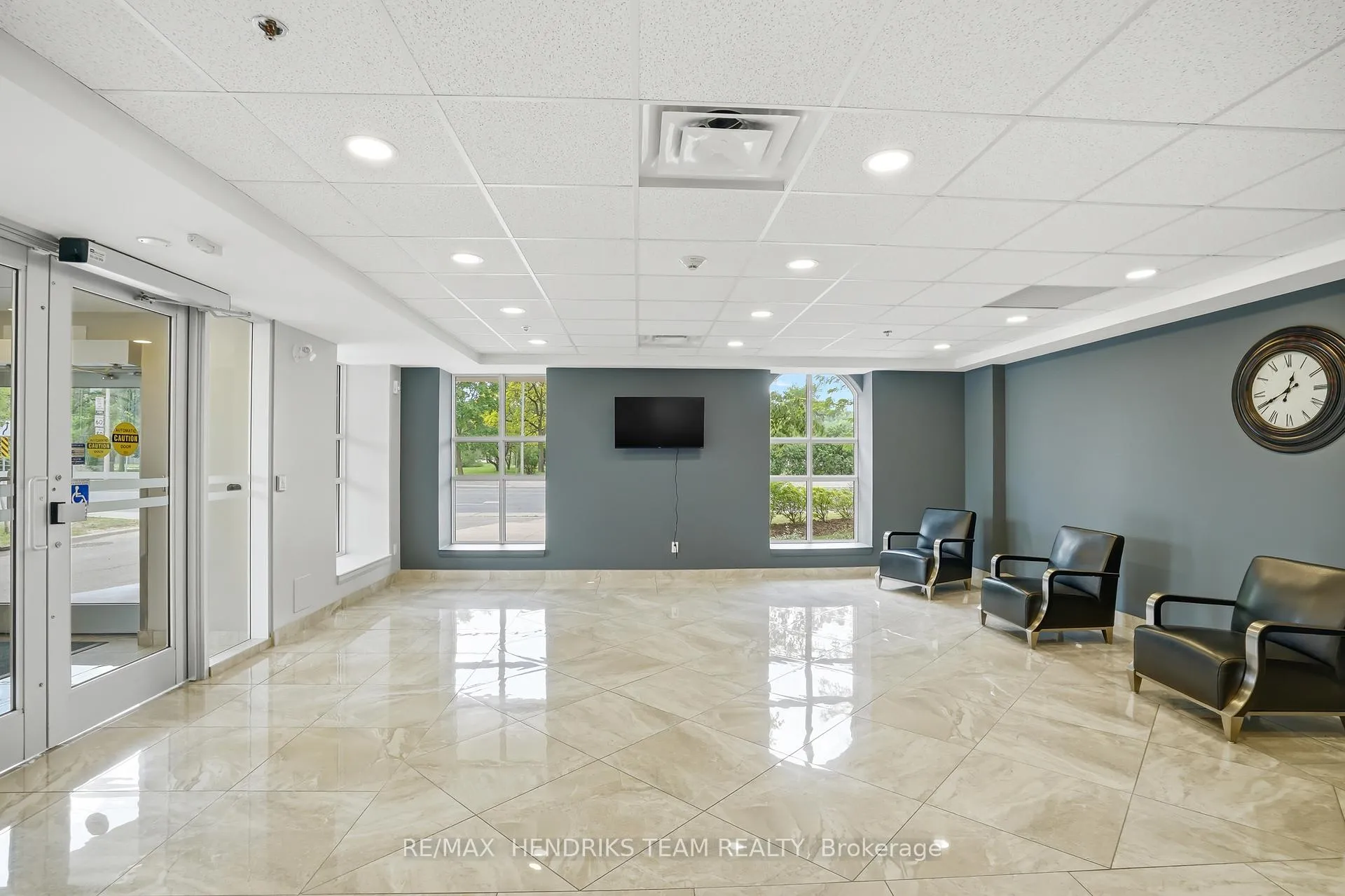 Photo 21 of Unit 304, 319 Highway 8, Hamilton, Stoney Creek — HOMEH