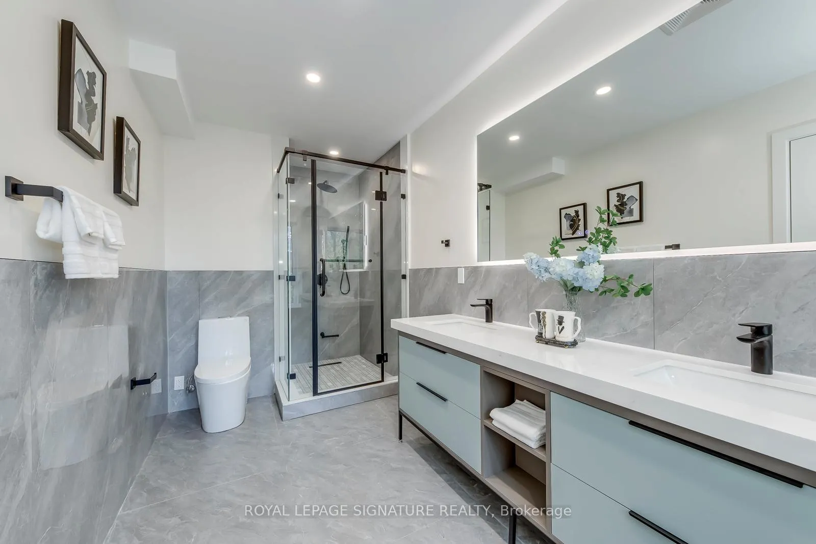 Photo 16 of 850 Cosburn Avenue, Toronto, East York — HOMEH