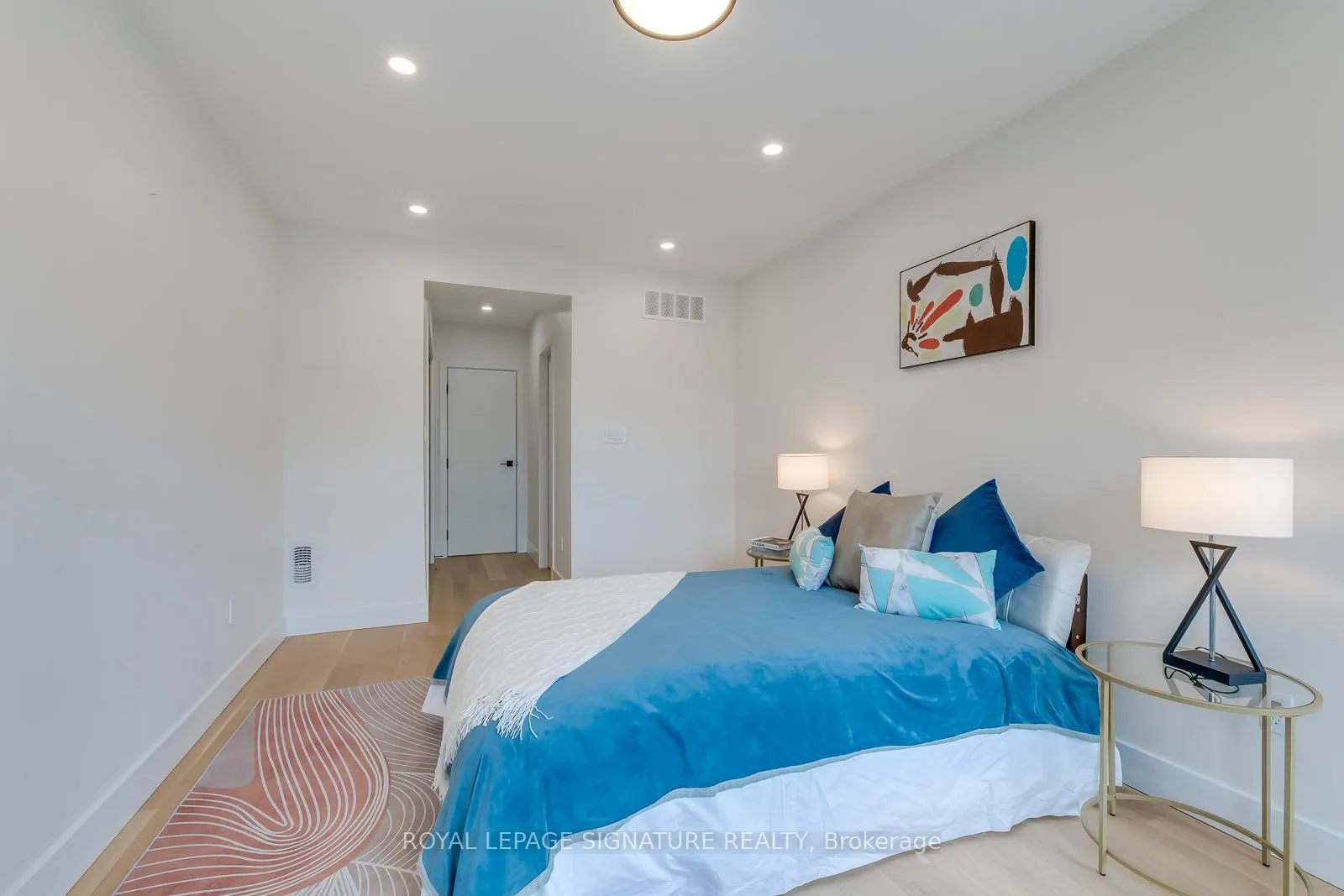 Photo 20 of 850 Cosburn Avenue, Toronto, East York — HOMEH