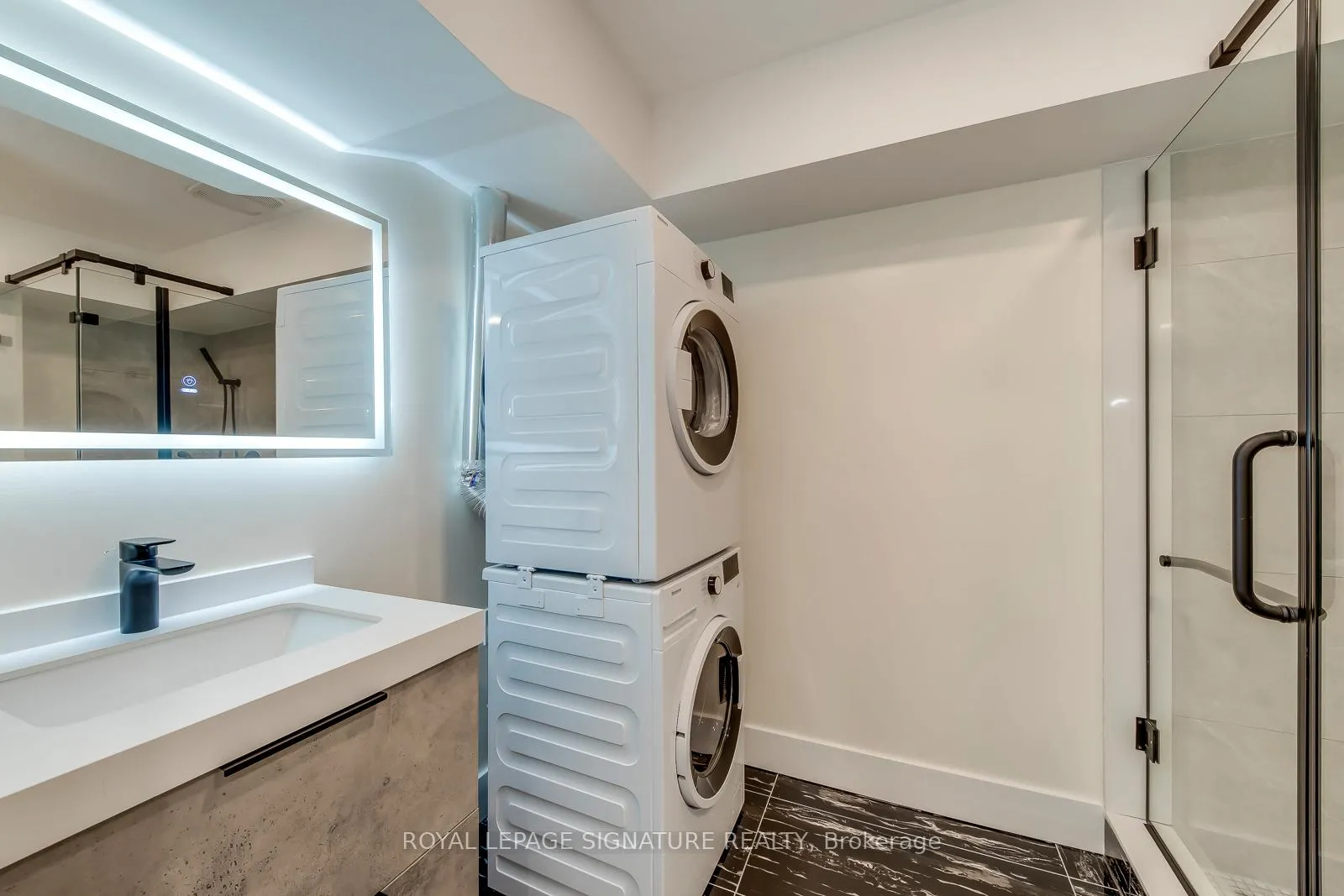 Photo 41 of 850 Cosburn Avenue, Toronto, East York — HOMEH