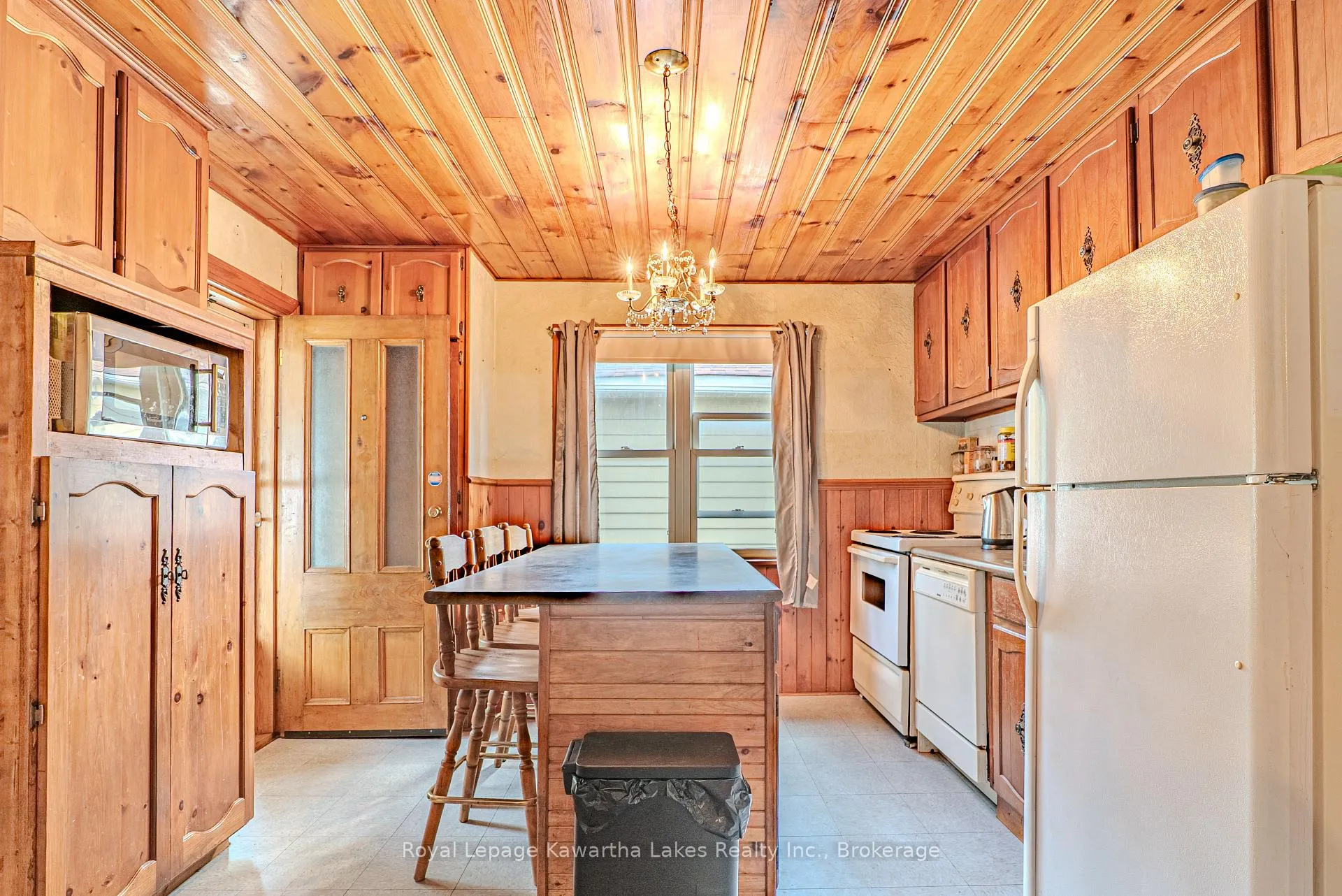 Photo 13 of 244 Annis Street, Oshawa, Lakeview — HOMEH