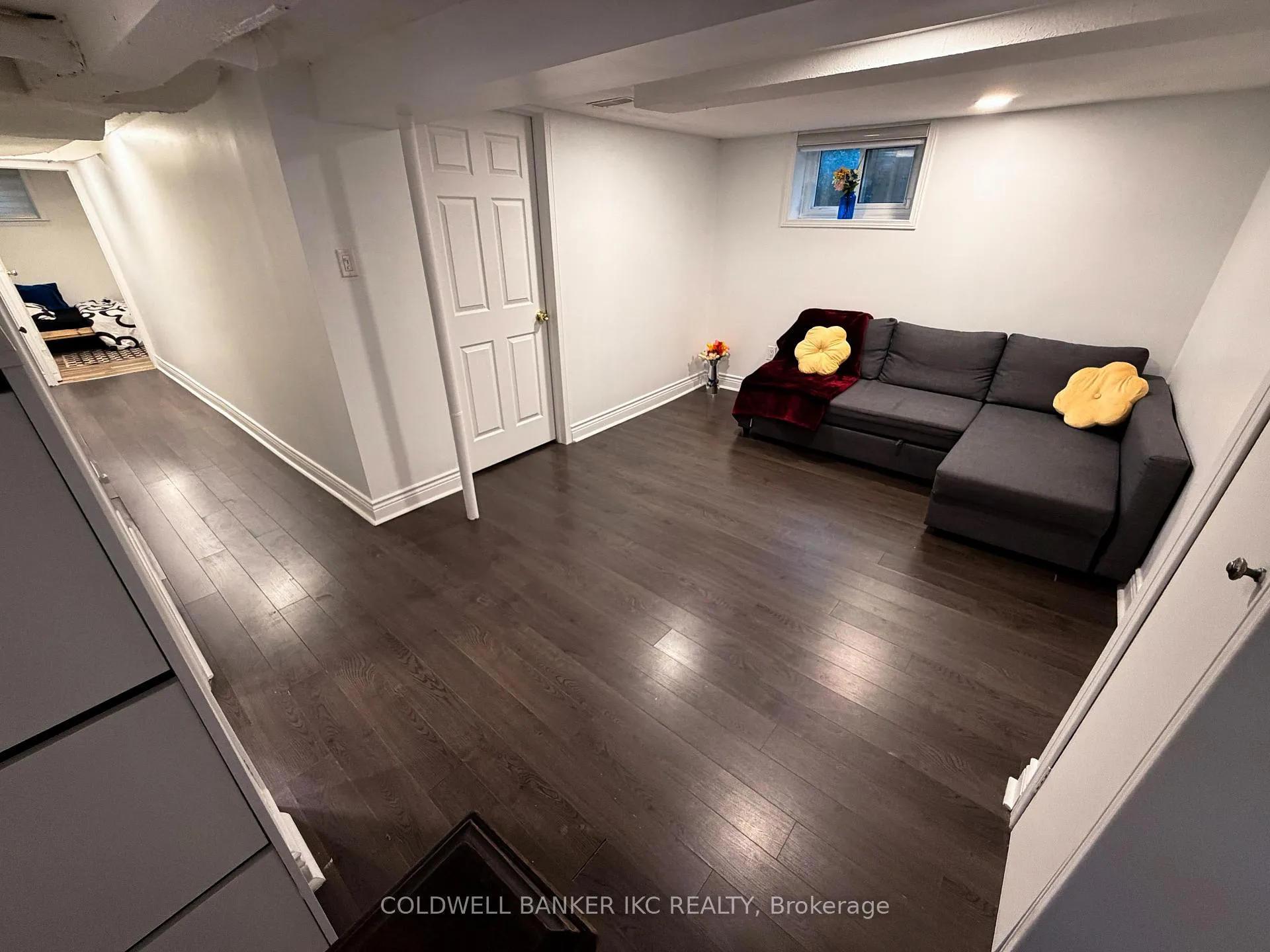 Photo 13 of 82 Seventeenth Street, Etobicoke, New Toronto — HOMEH